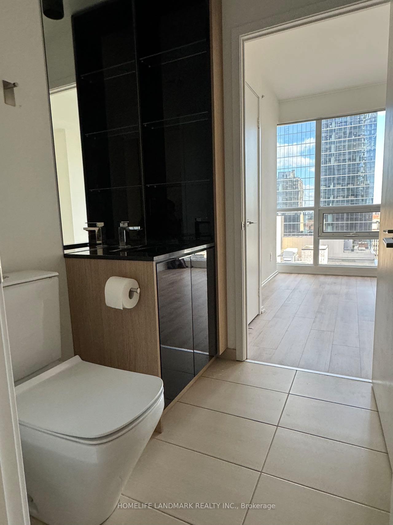 Photo 6 of Unit 1806, 70 Temperance Street, Toronto, Bay Street Corridor — HOMEH