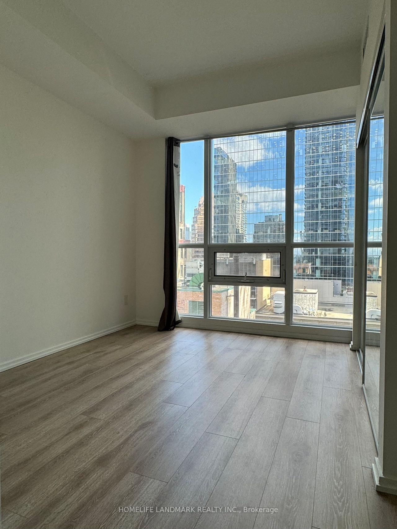 Photo 7 of Unit 1806, 70 Temperance Street, Toronto, Bay Street Corridor — HOMEH
