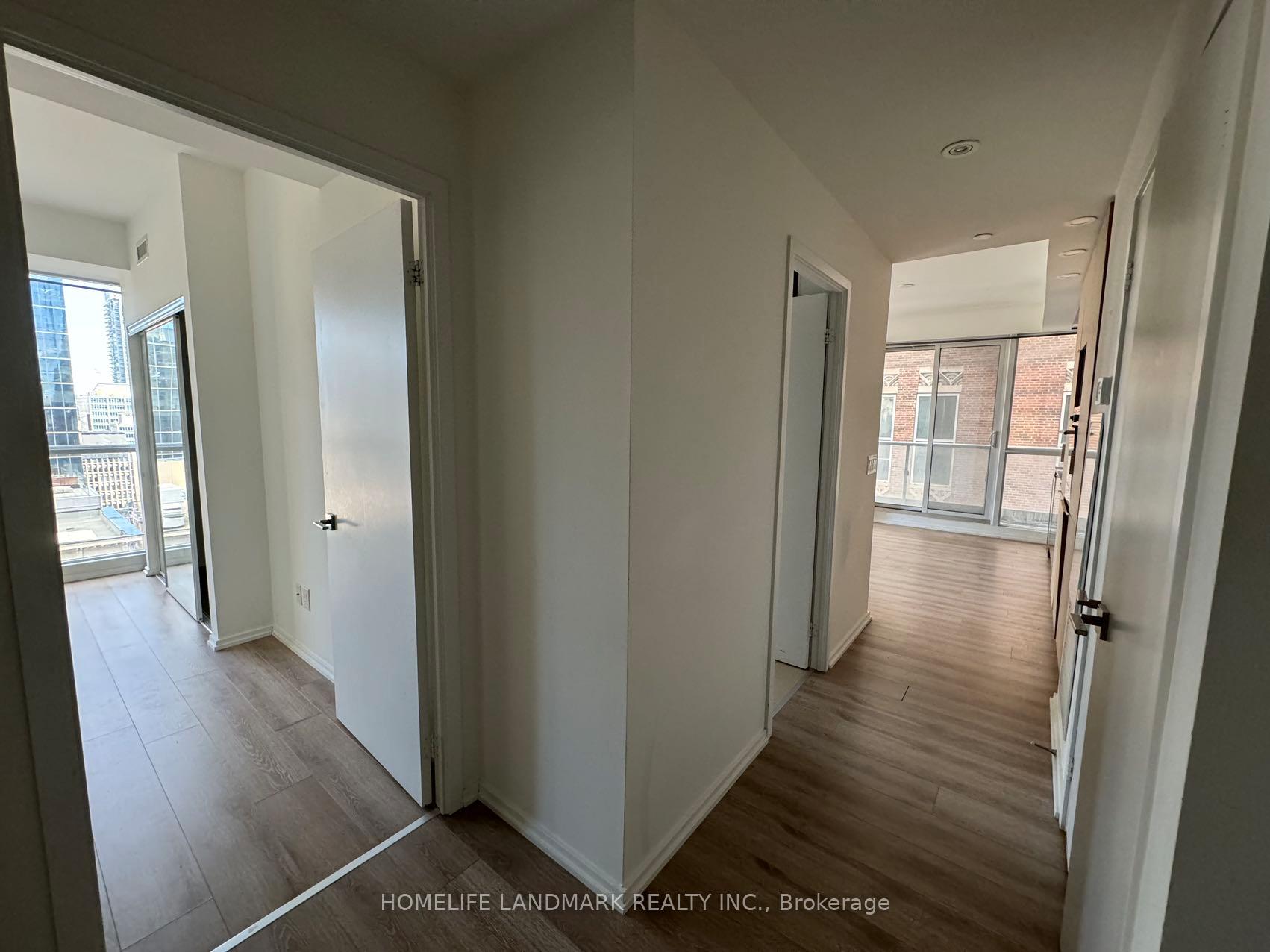 Photo 10 of Unit 1806, 70 Temperance Street, Toronto, Bay Street Corridor — HOMEH