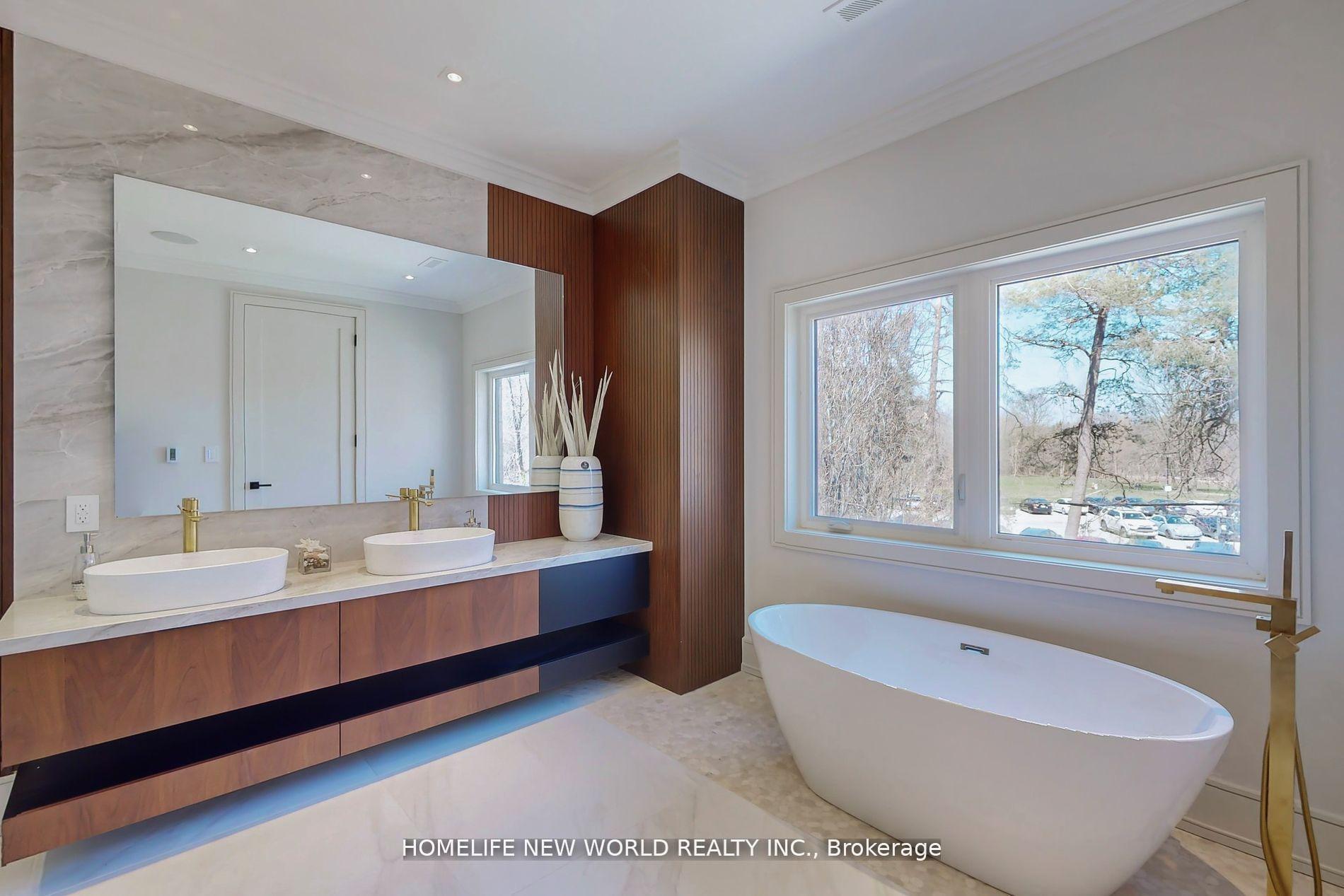Photo 17 of 168 Glenvale Boulevard, Toronto, Leaside — HOMEH