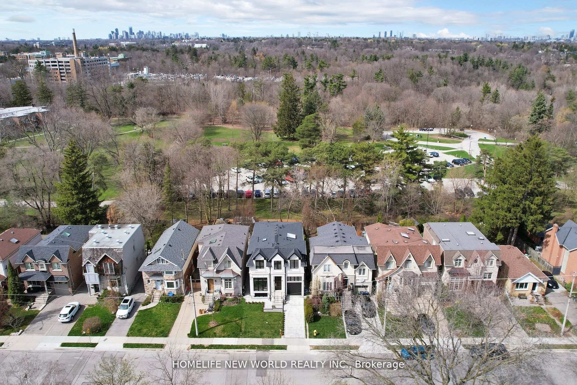 Photo 34 of 168 Glenvale Boulevard, Toronto, Leaside — HOMEH