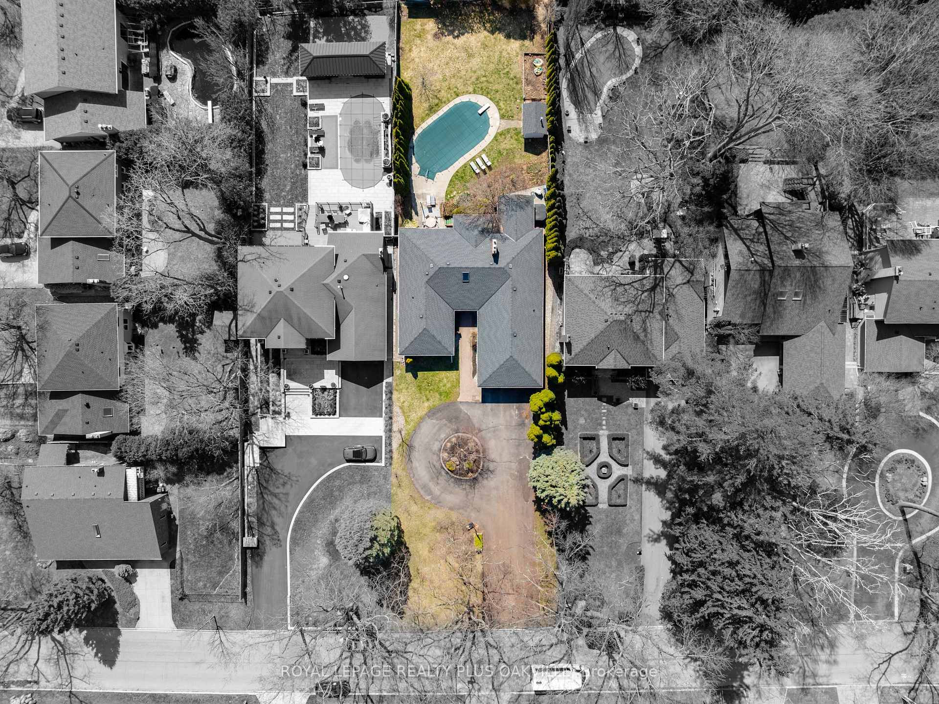 Photo 3 of 258 Shoreacres Road, Burlington, Shoreacres — HOMEH