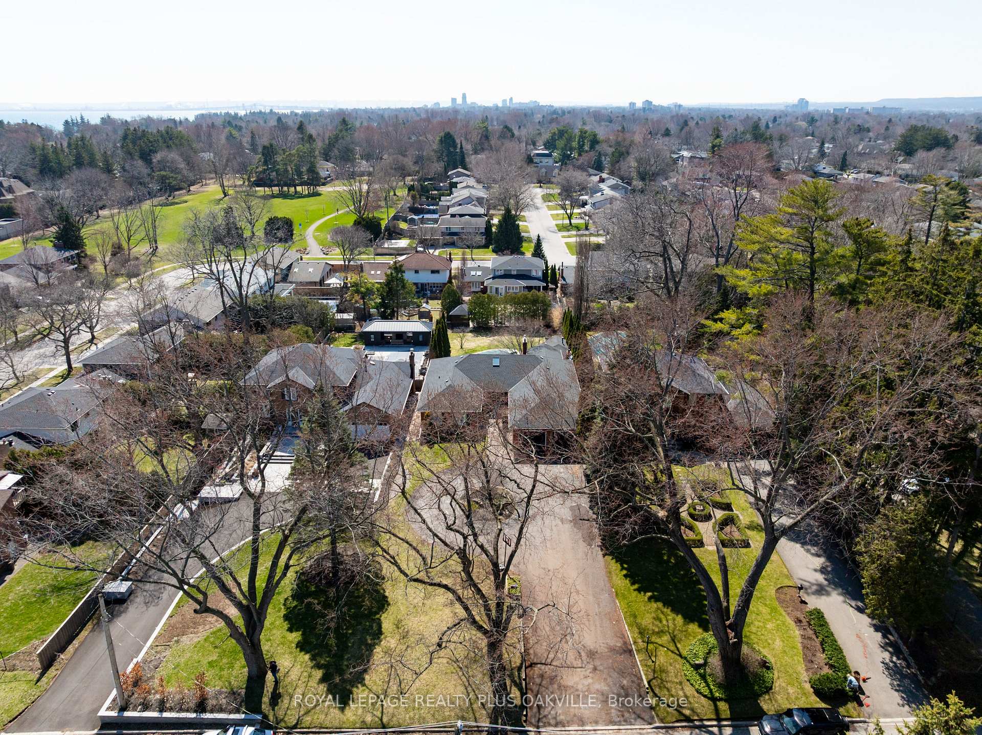 Photo 4 of 258 Shoreacres Road, Burlington, Shoreacres — HOMEH
