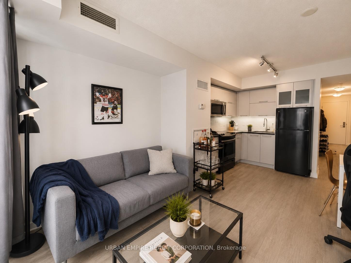Photo 3 of Unit 408, 126 Simcoe Street, Toronto, University — HOMEH
