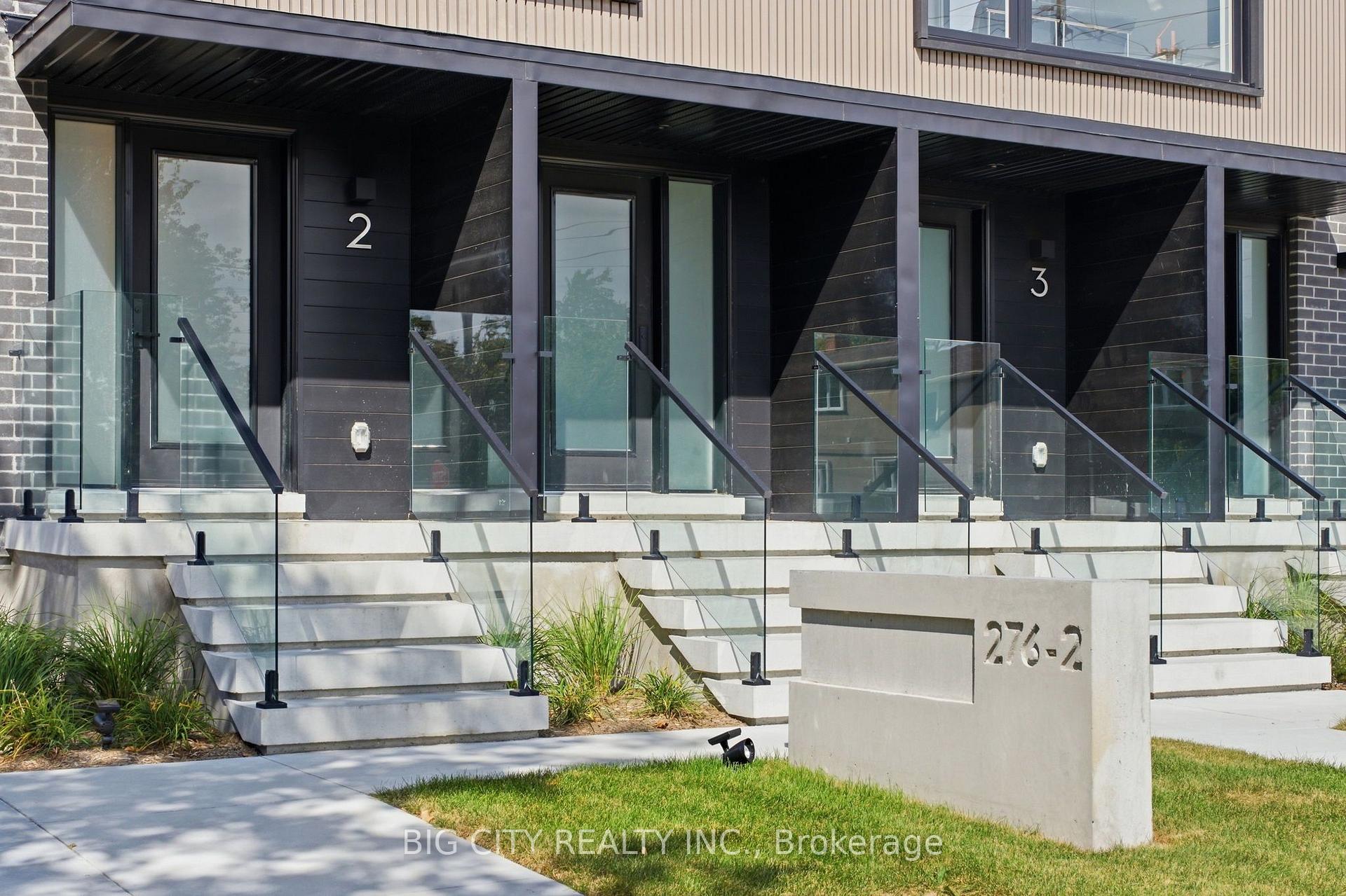 Photo 5 of Unit 2, 276 Lanor Avenue, Etobicoke, Alderwood — HOMEH
