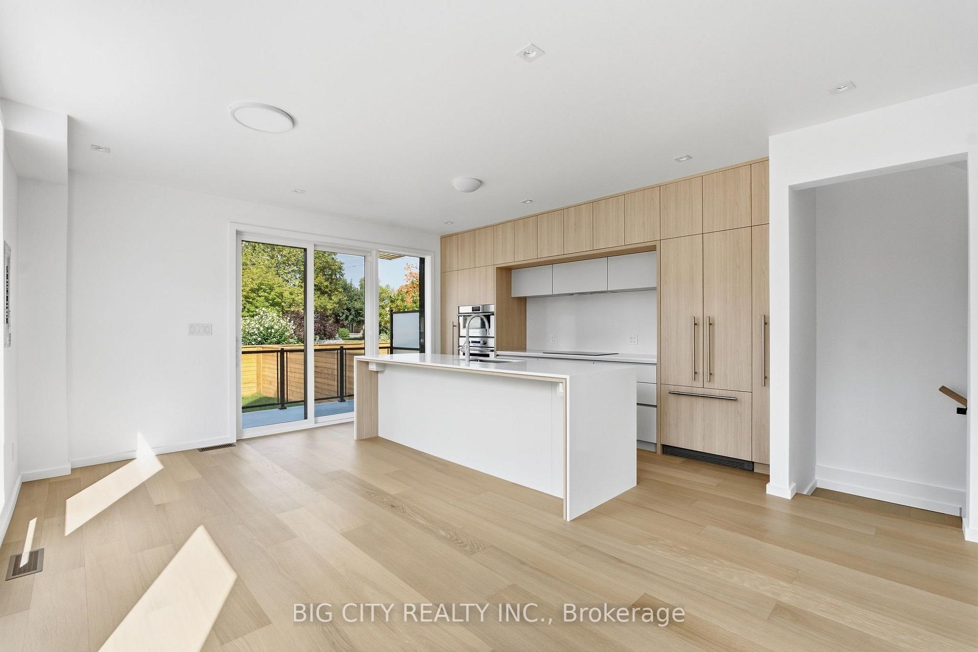 Photo 15 of Unit 2, 276 Lanor Avenue, Etobicoke, Alderwood — HOMEH