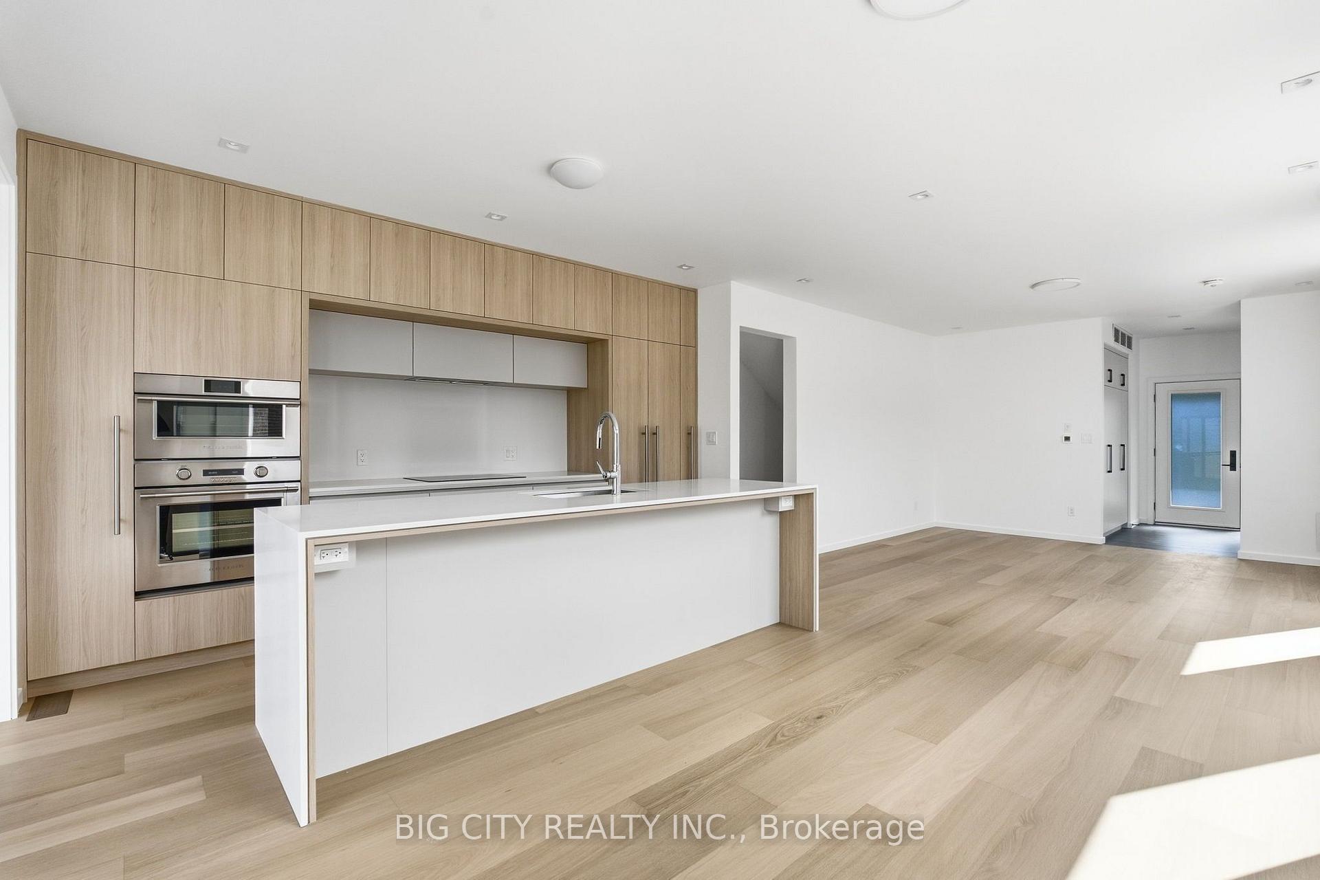 Photo 17 of Unit 2, 276 Lanor Avenue, Etobicoke, Alderwood — HOMEH