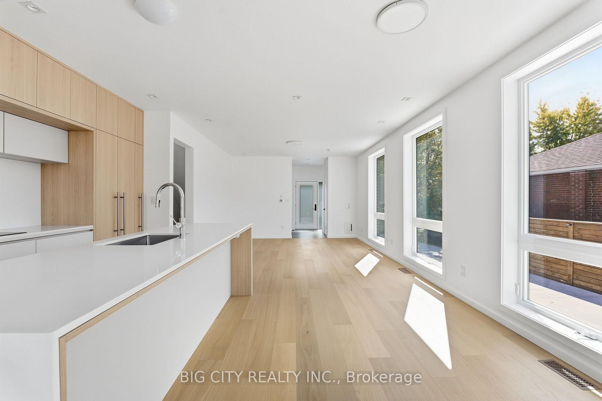 Photo 18 of Unit 2, 276 Lanor Avenue, Etobicoke, Alderwood — HOMEH