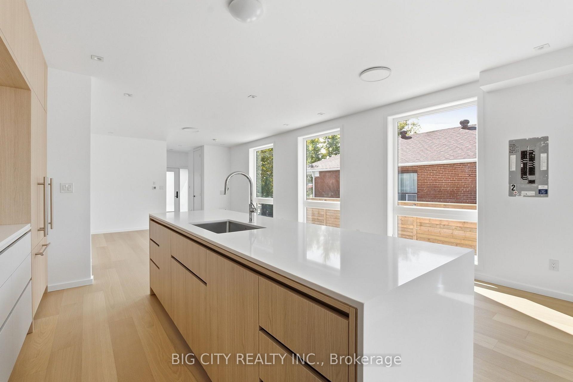 Photo 19 of Unit 2, 276 Lanor Avenue, Etobicoke, Alderwood — HOMEH