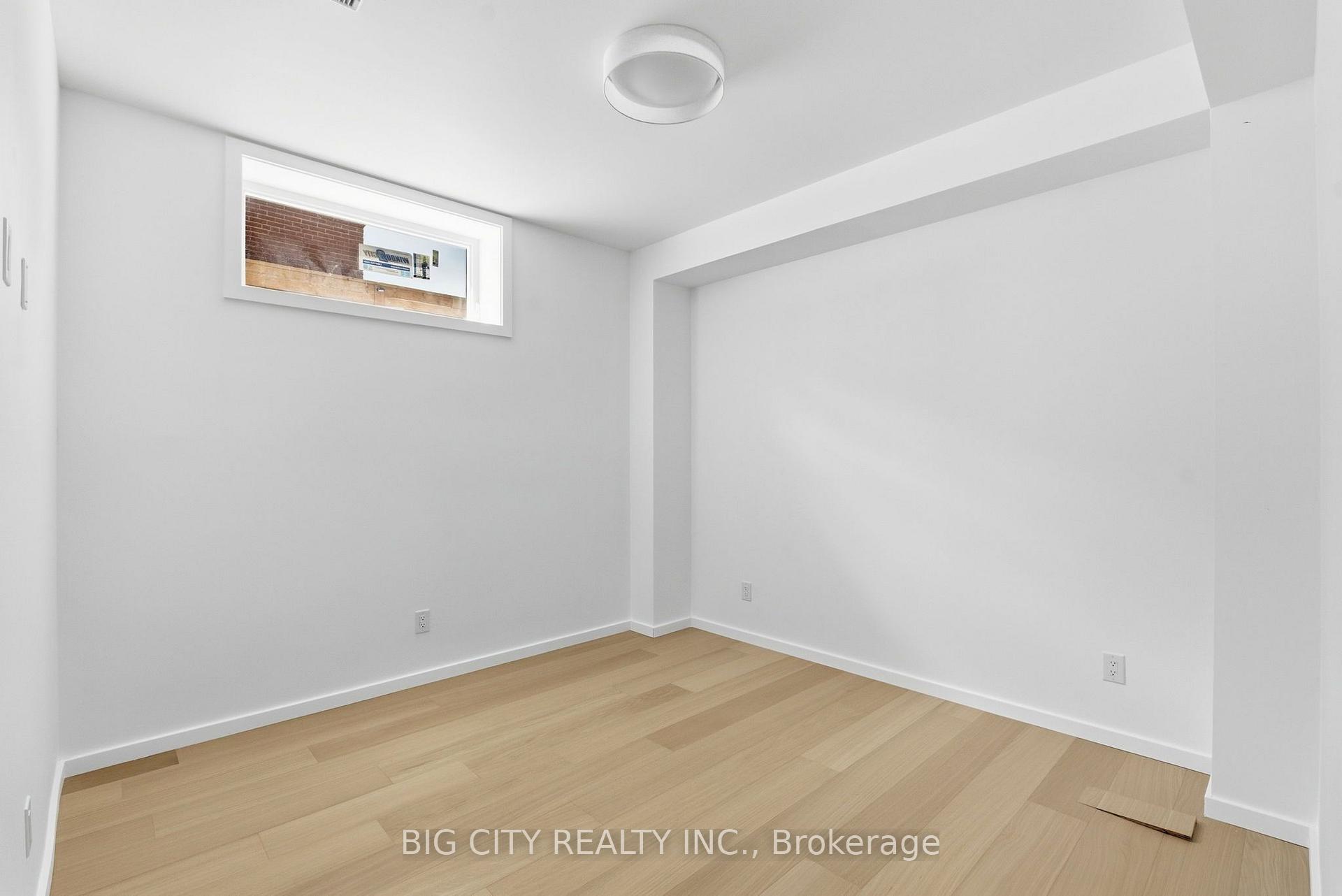 Photo 24 of Unit 2, 276 Lanor Avenue, Etobicoke, Alderwood — HOMEH