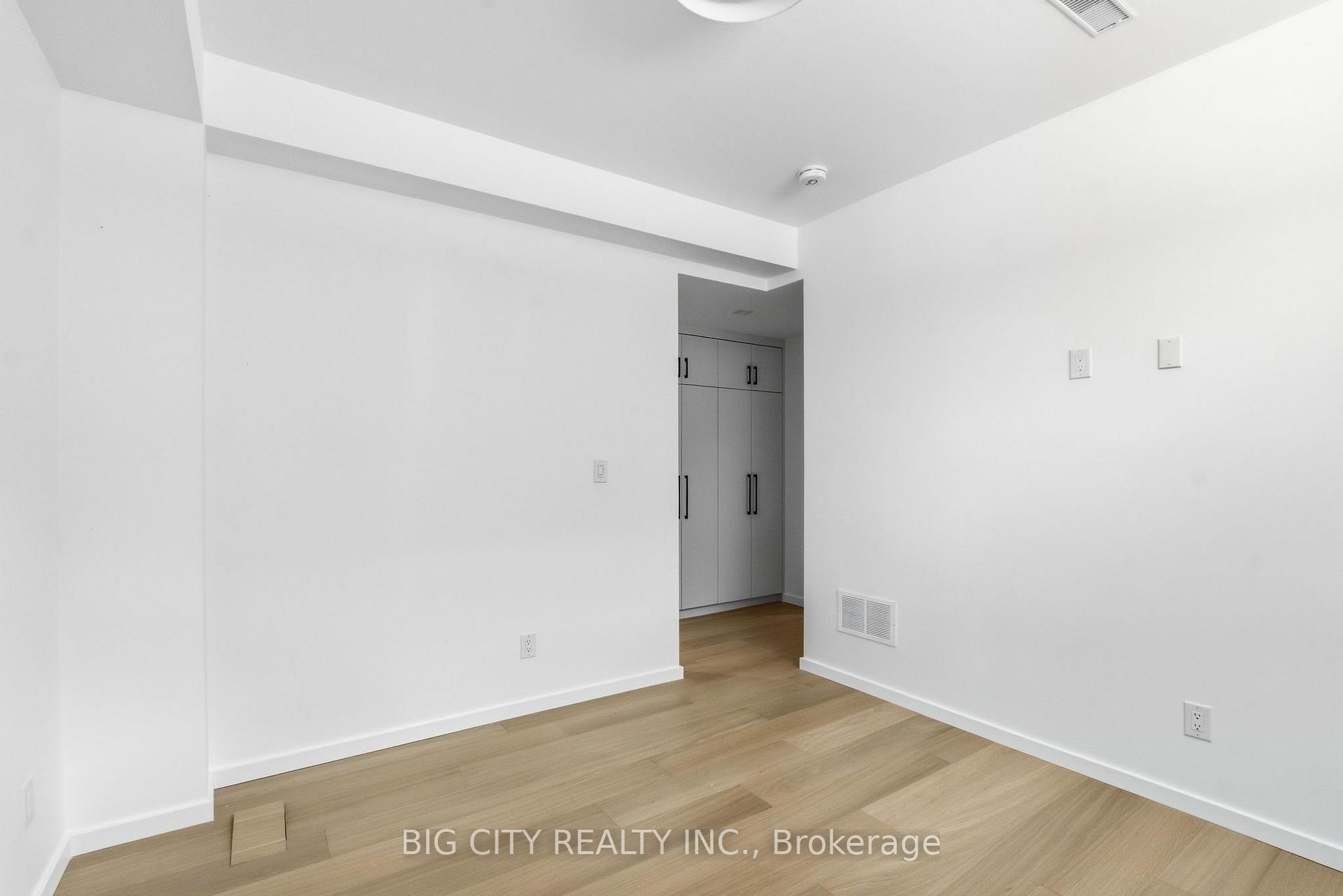 Photo 25 of Unit 2, 276 Lanor Avenue, Etobicoke, Alderwood — HOMEH