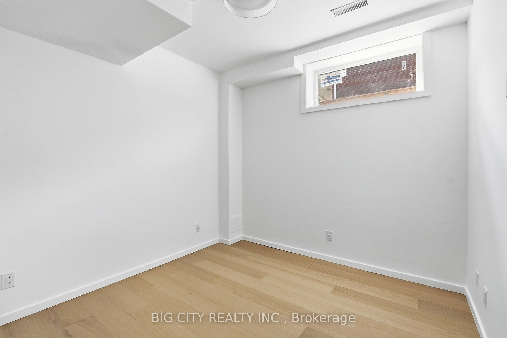 Photo 30 of Unit 2, 276 Lanor Avenue, Etobicoke, Alderwood — HOMEH