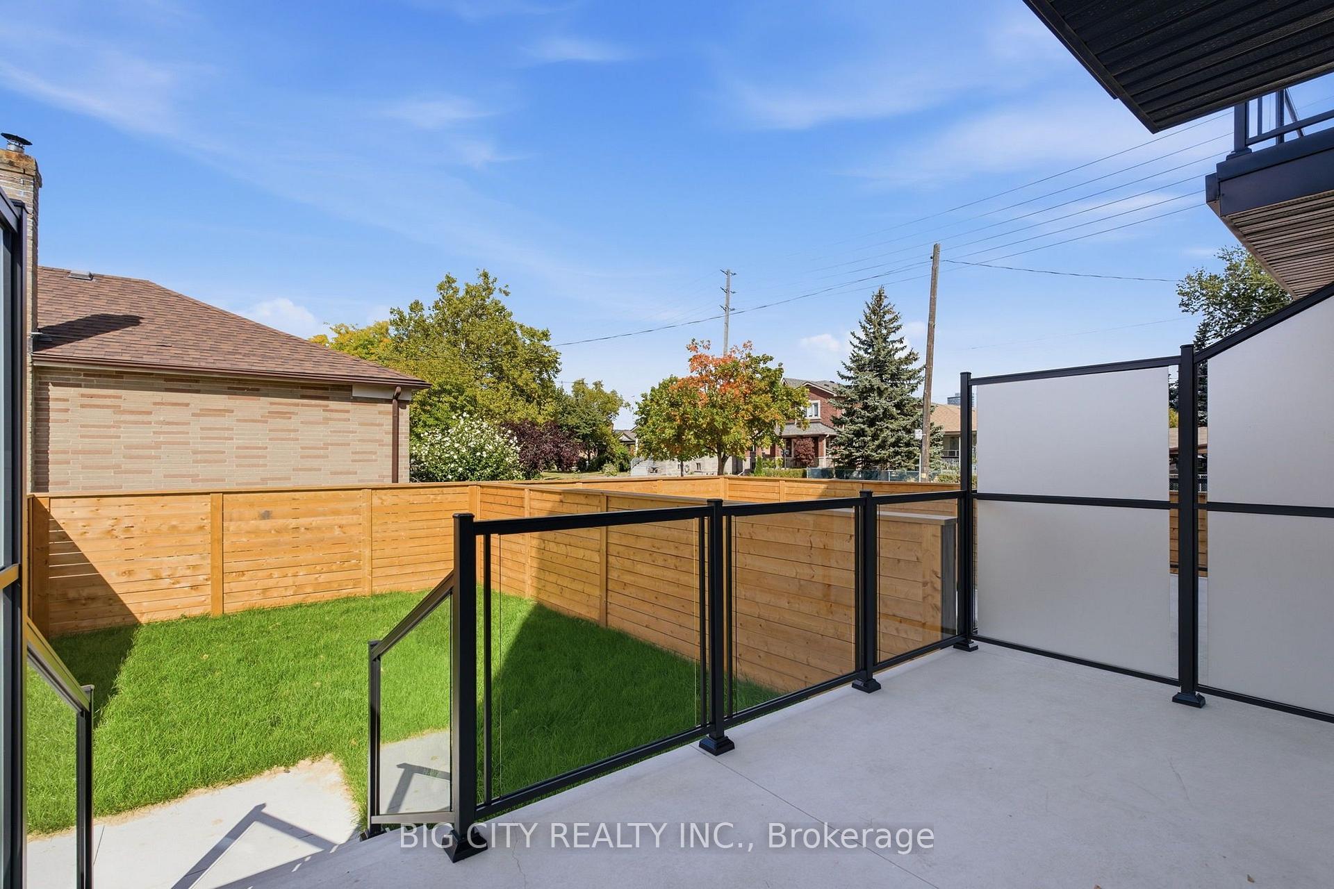 Photo 37 of Unit 2, 276 Lanor Avenue, Etobicoke, Alderwood — HOMEH