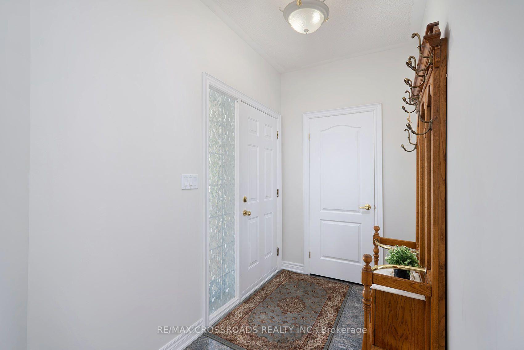 Photo 3 of 1859 New Street, Pickering, Amberlea — HOMEH