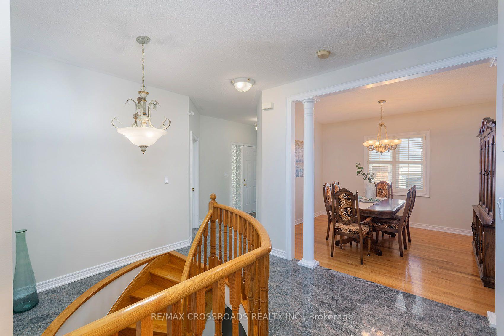 Photo 5 of 1859 New Street, Pickering, Amberlea — HOMEH