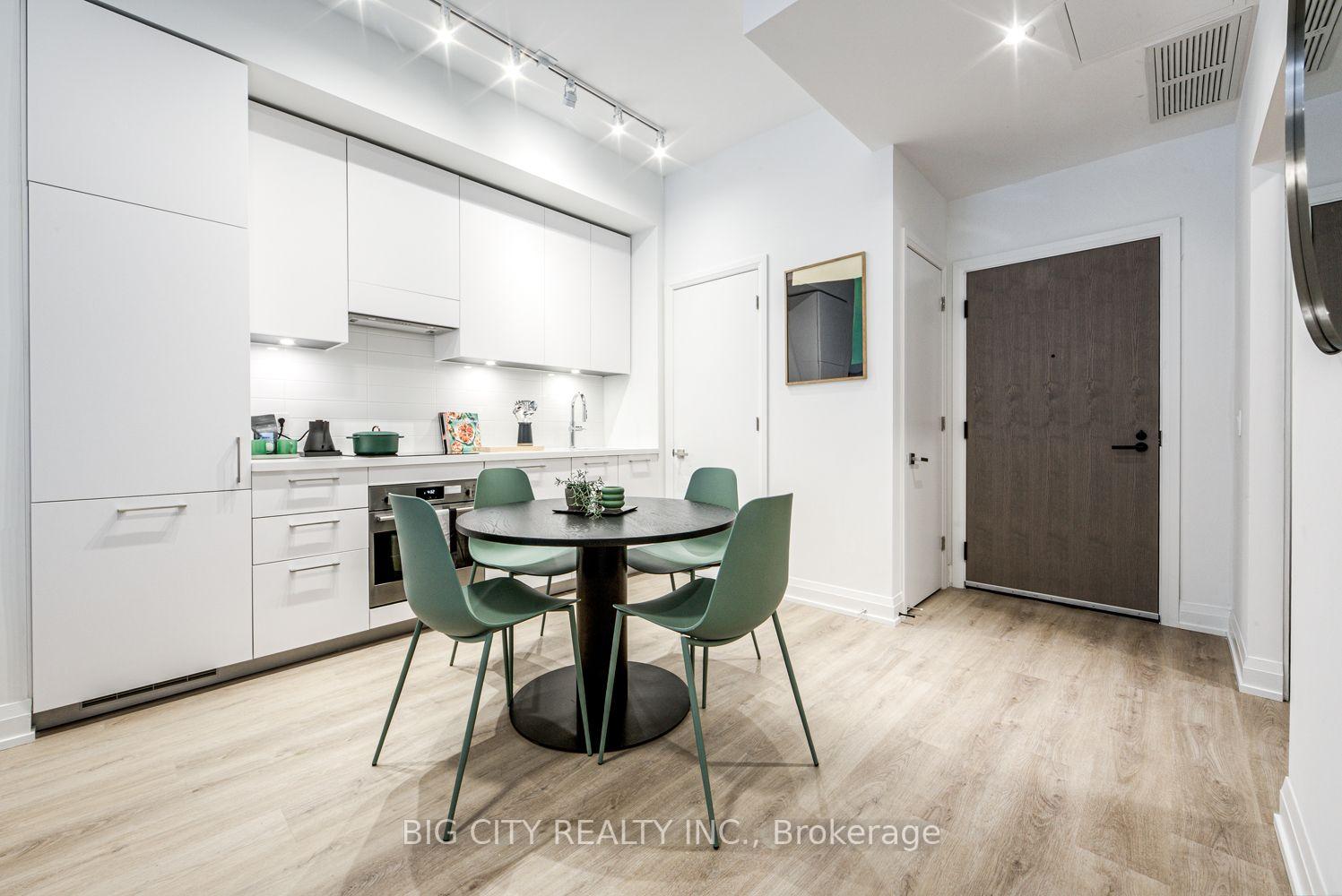 Photo 7 of Unit 205, 36 Brentcliffe Road, Toronto, Thorncliffe Park — HOMEH