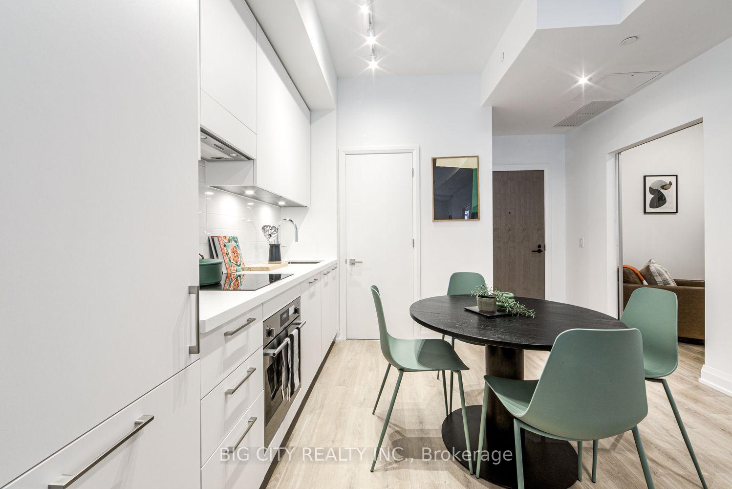 Photo 9 of Unit 205, 36 Brentcliffe Road, Toronto, Thorncliffe Park — HOMEH