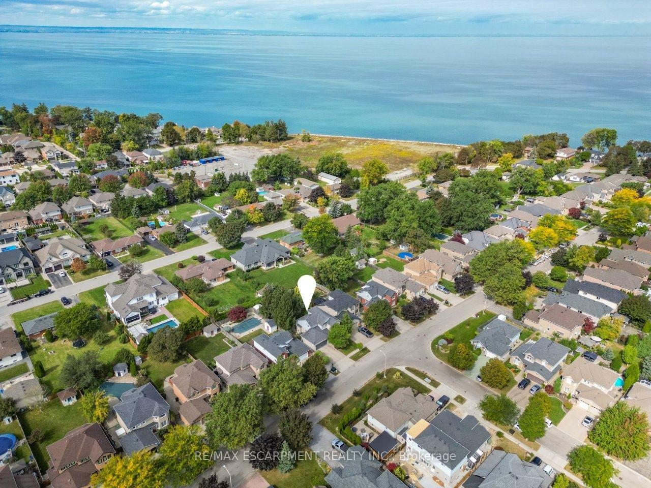 Photo 3 of 45 Richmond Crescent, Hamilton, Winona Park — HOMEH