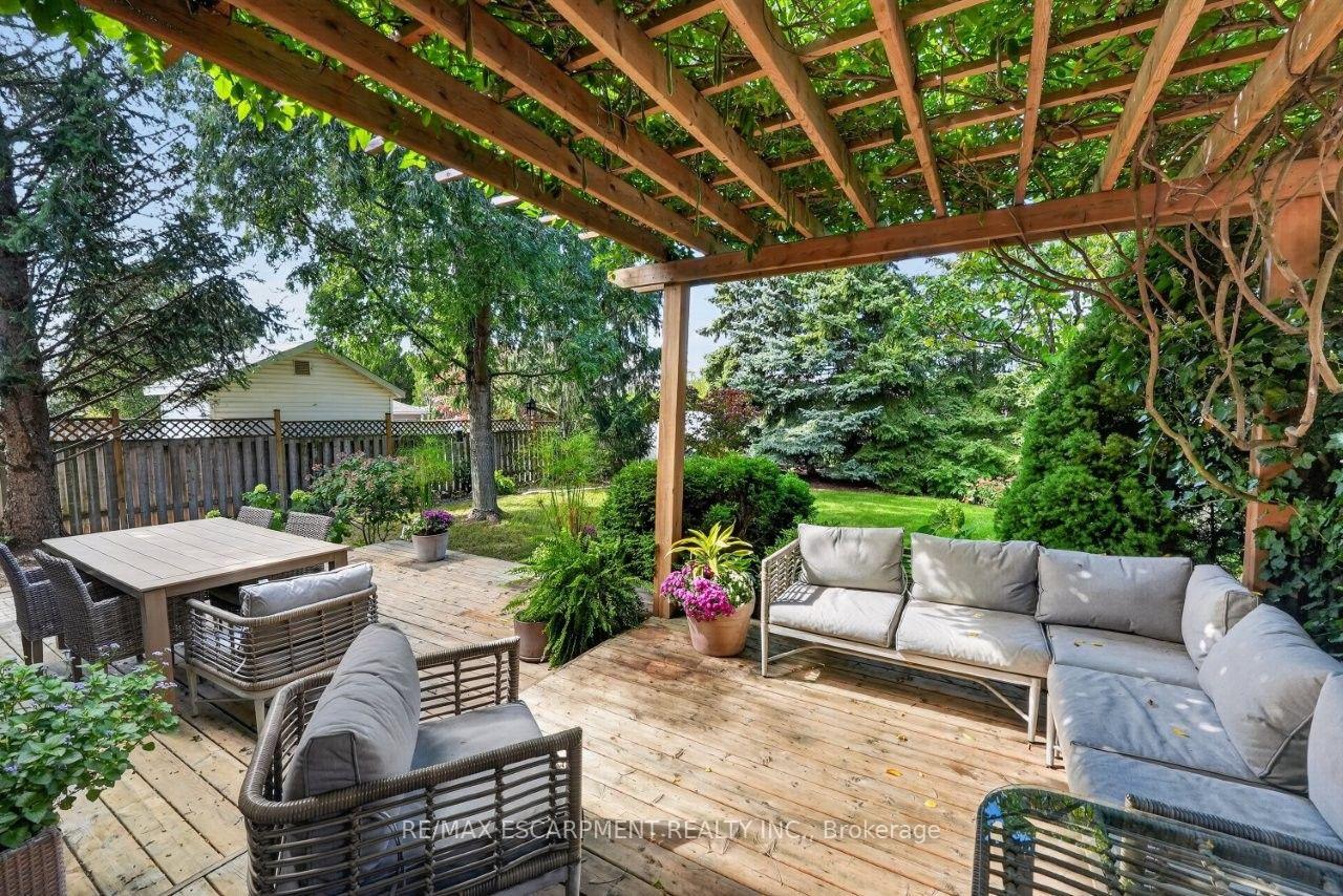 Photo 4 of 45 Richmond Crescent, Hamilton, Winona Park — HOMEH
