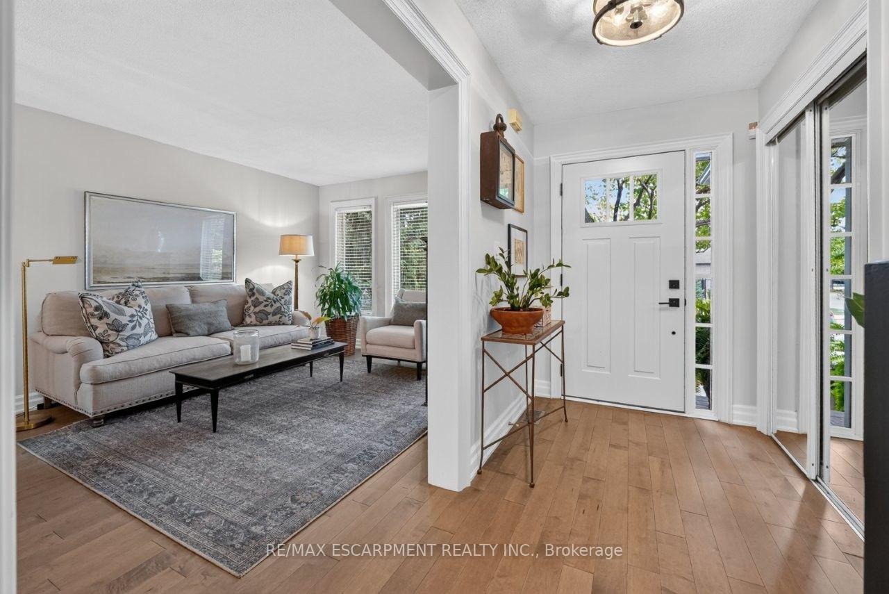 Photo 6 of 45 Richmond Crescent, Hamilton, Winona Park — HOMEH