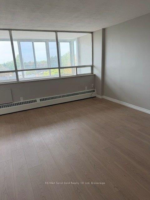 Photo 5 of Unit 507, 24 Midland Drive, Kitchener, Stanley Park — HOMEH