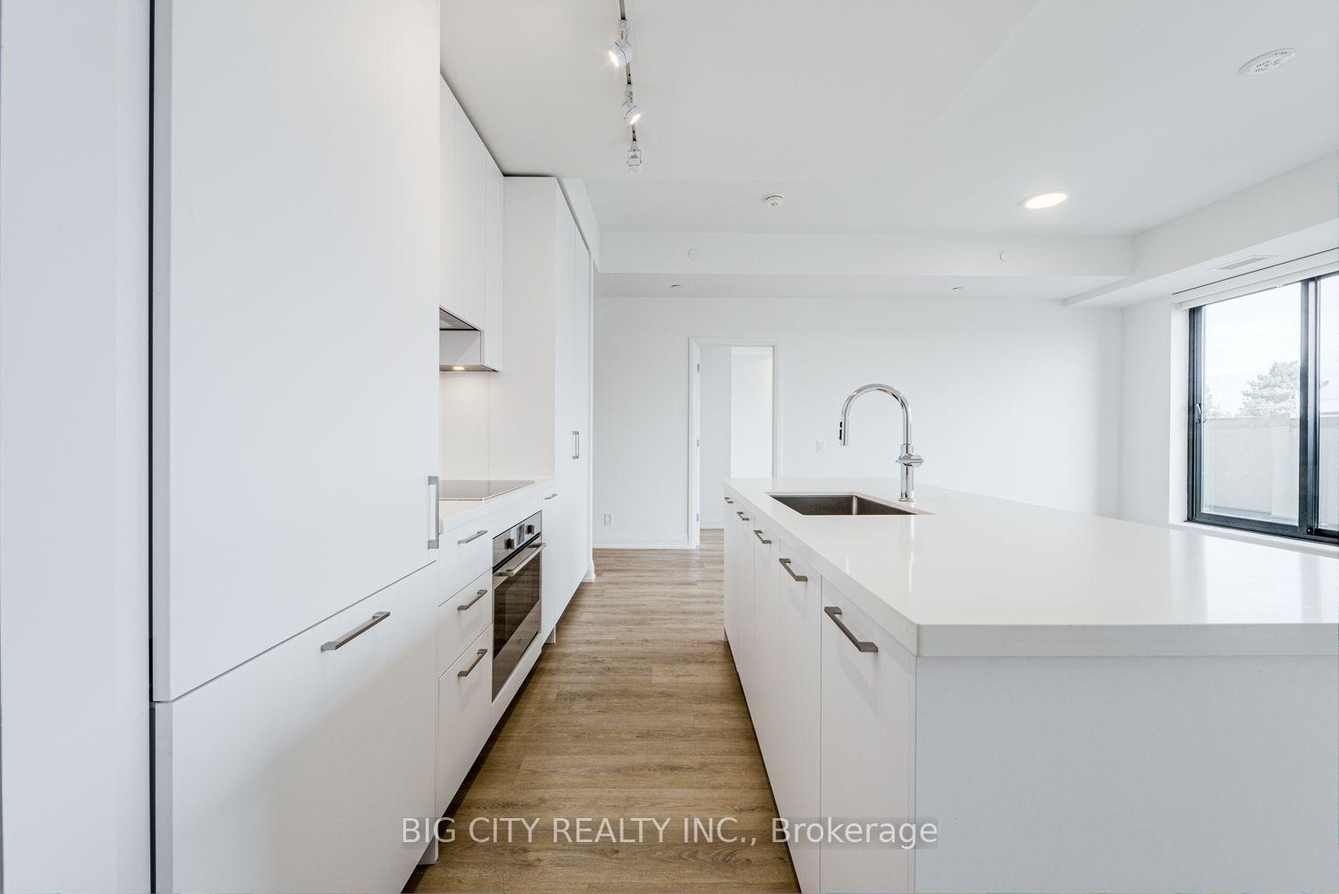 Photo 3 of Unit 209, 36 Brentcliffe Road, Toronto, Thorncliffe Park — HOMEH