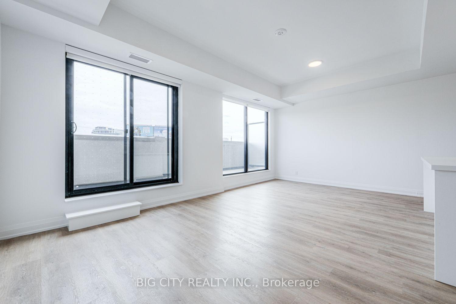 Photo 9 of Unit 209, 36 Brentcliffe Road, Toronto, Thorncliffe Park — HOMEH