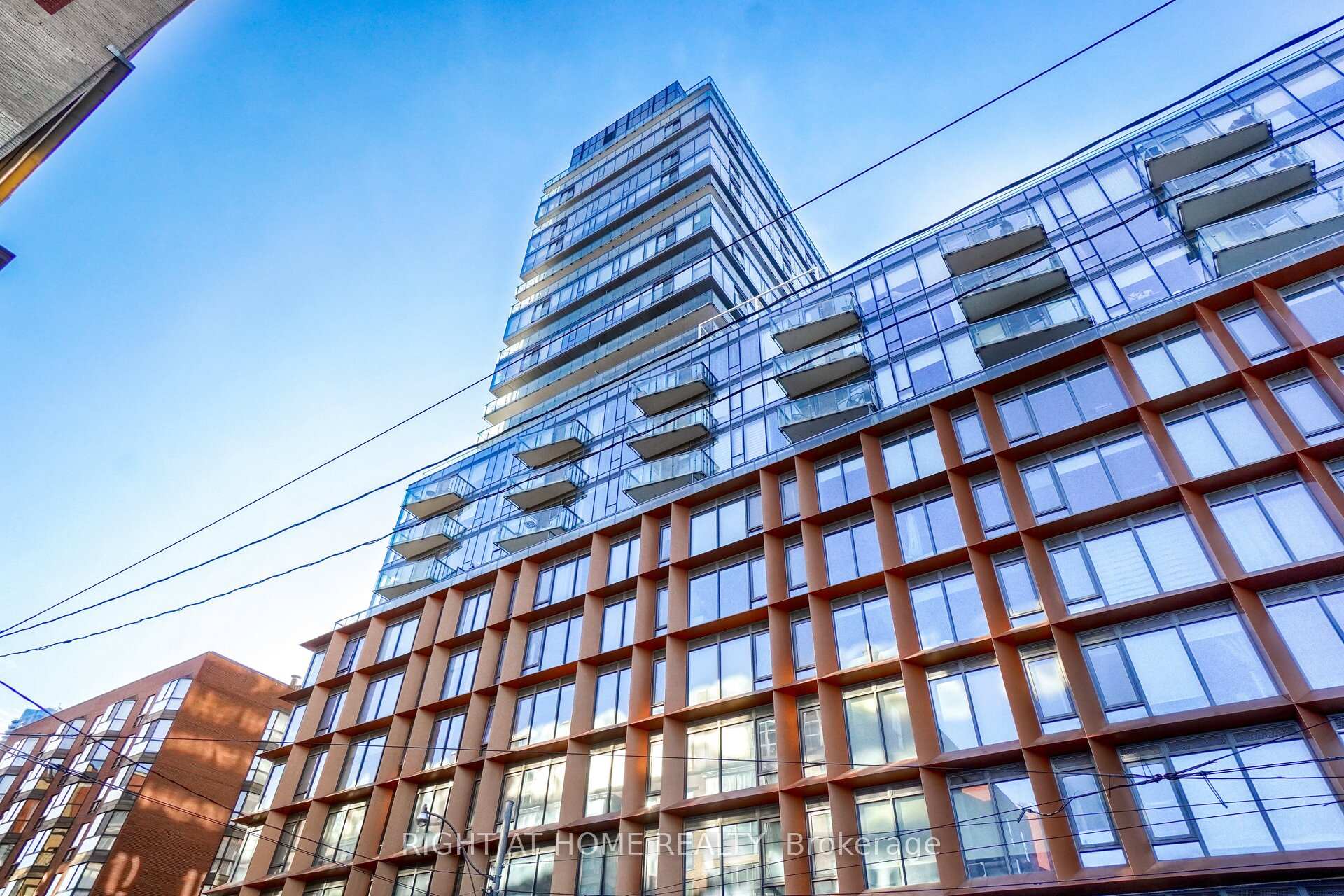 Photo 2 of Unit 1407, 60 Colborne Street, Toronto, Church-Yonge Corridor — HOMEH