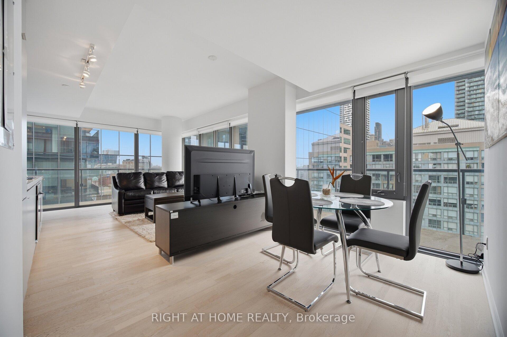Photo 10 of Unit 1407, 60 Colborne Street, Toronto, Church-Yonge Corridor — HOMEH