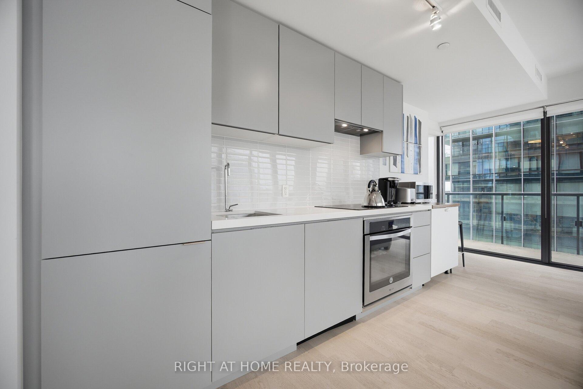 Photo 14 of Unit 1407, 60 Colborne Street, Toronto, Church-Yonge Corridor — HOMEH