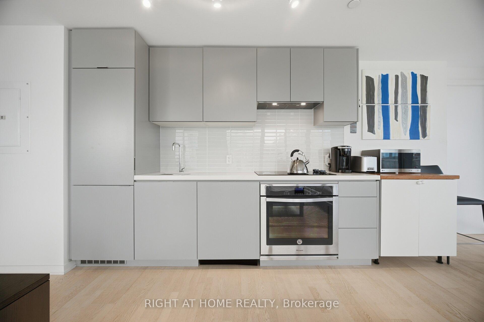 Photo 15 of Unit 1407, 60 Colborne Street, Toronto, Church-Yonge Corridor — HOMEH