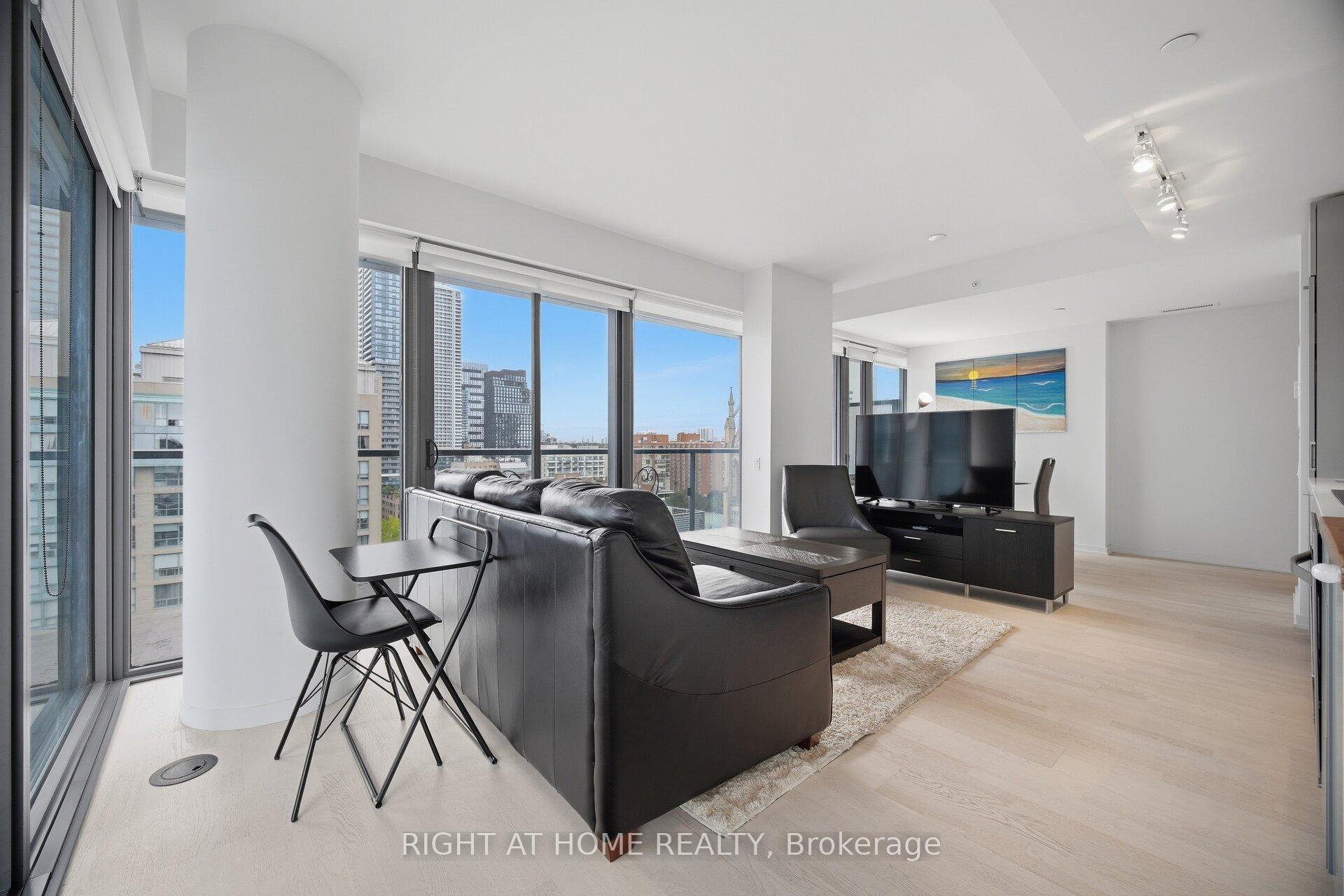 Photo 17 of Unit 1407, 60 Colborne Street, Toronto, Church-Yonge Corridor — HOMEH