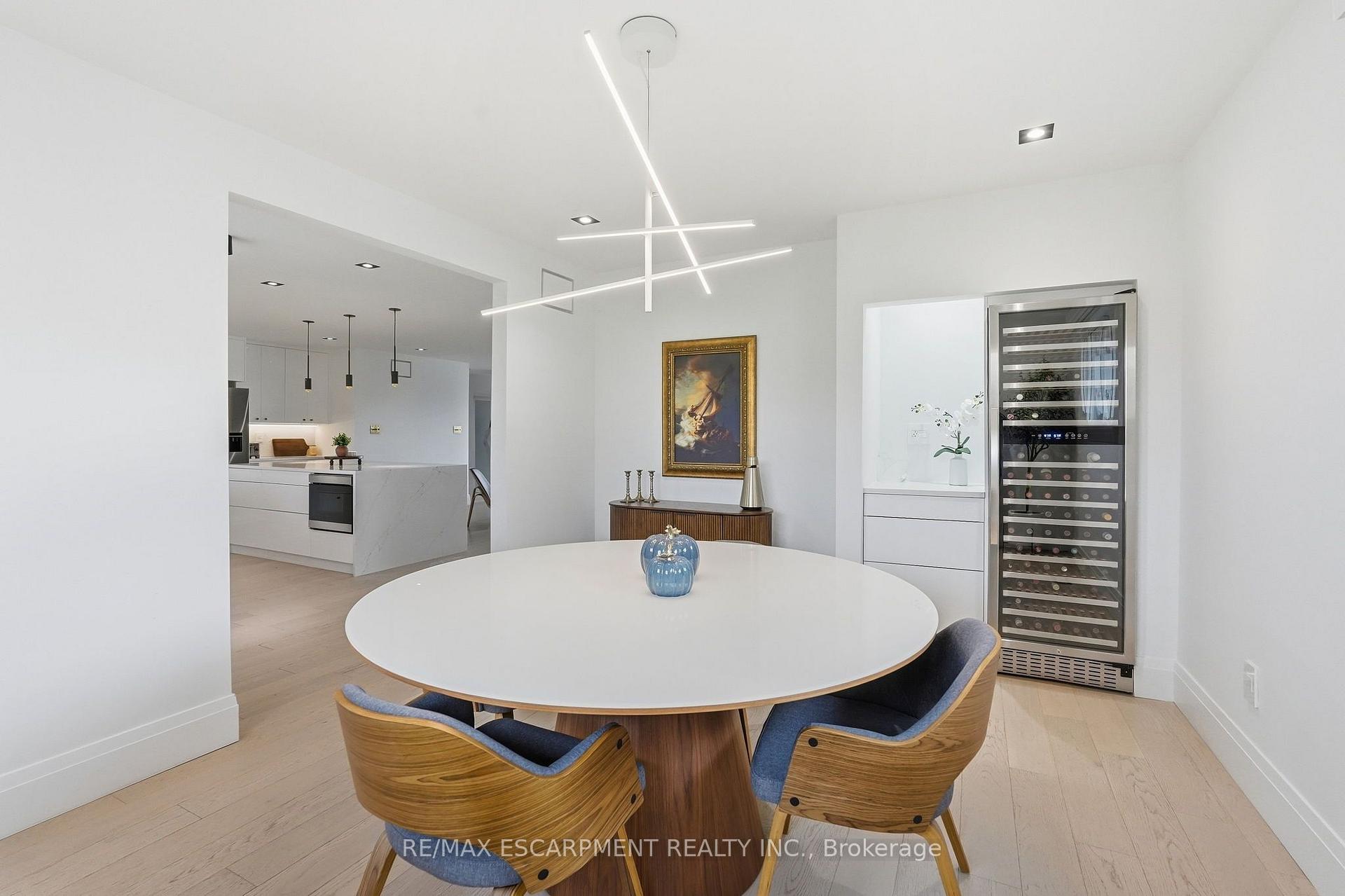 Photo 15 of 9 Donlea Drive, Hamilton, Sherwood — HOMEH