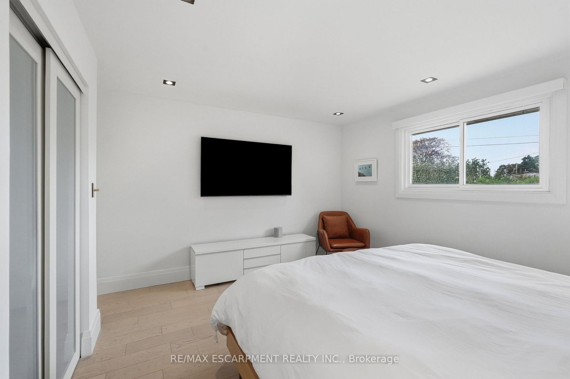 Photo 27 of 9 Donlea Drive, Hamilton, Sherwood — HOMEH