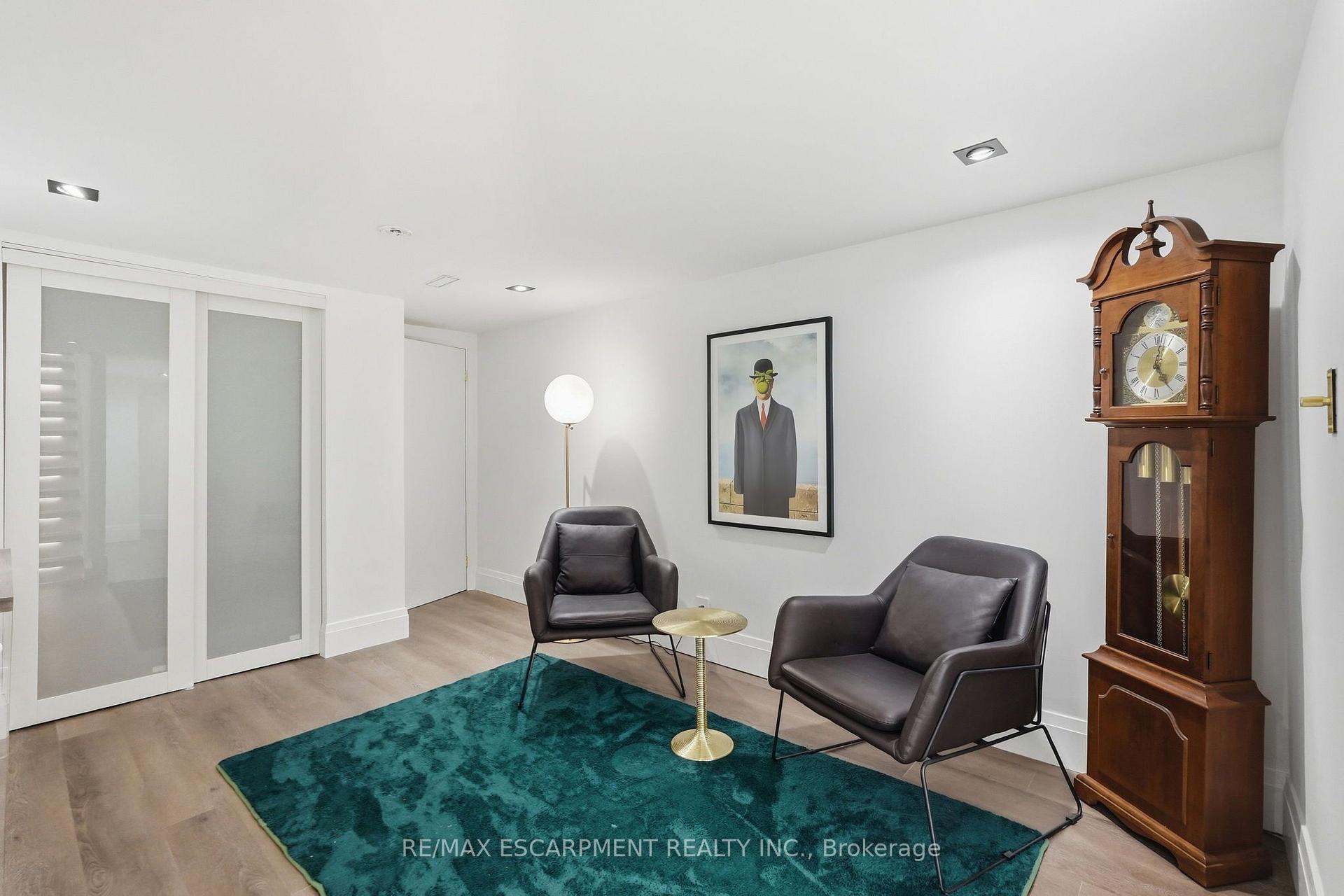 Photo 38 of 9 Donlea Drive, Hamilton, Sherwood — HOMEH