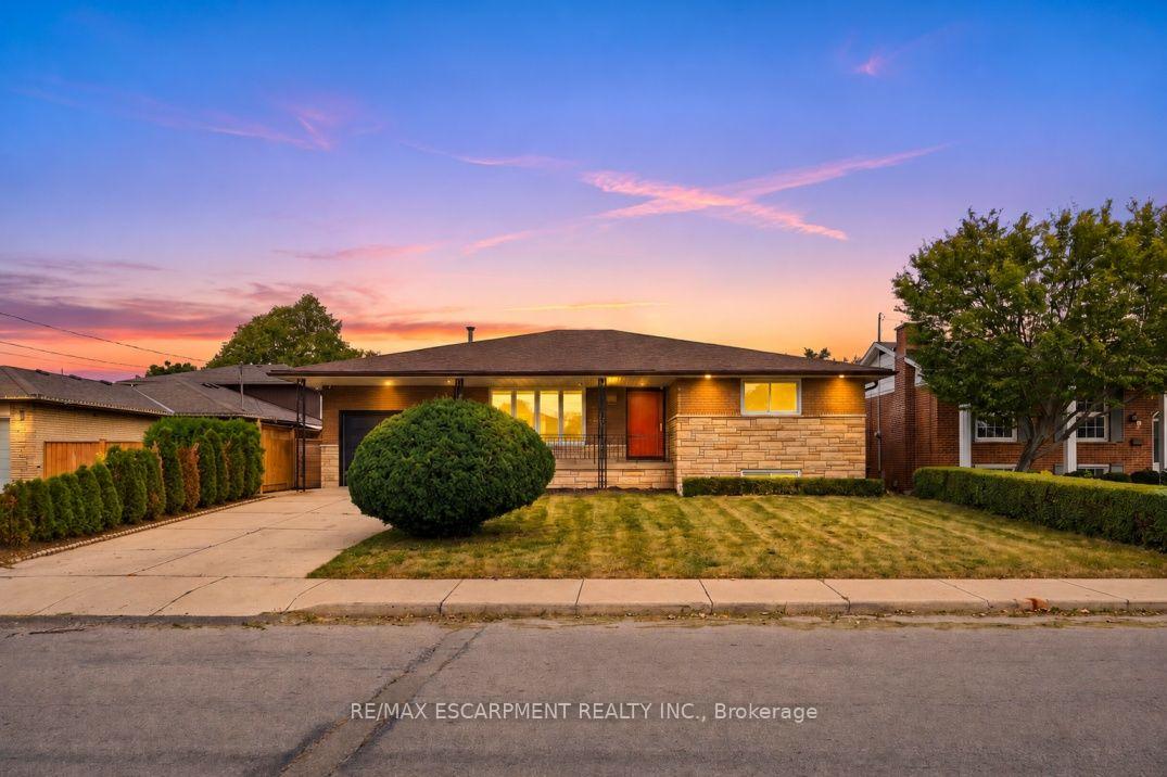 Photo 42 of 9 Donlea Drive, Hamilton, Sherwood — HOMEH