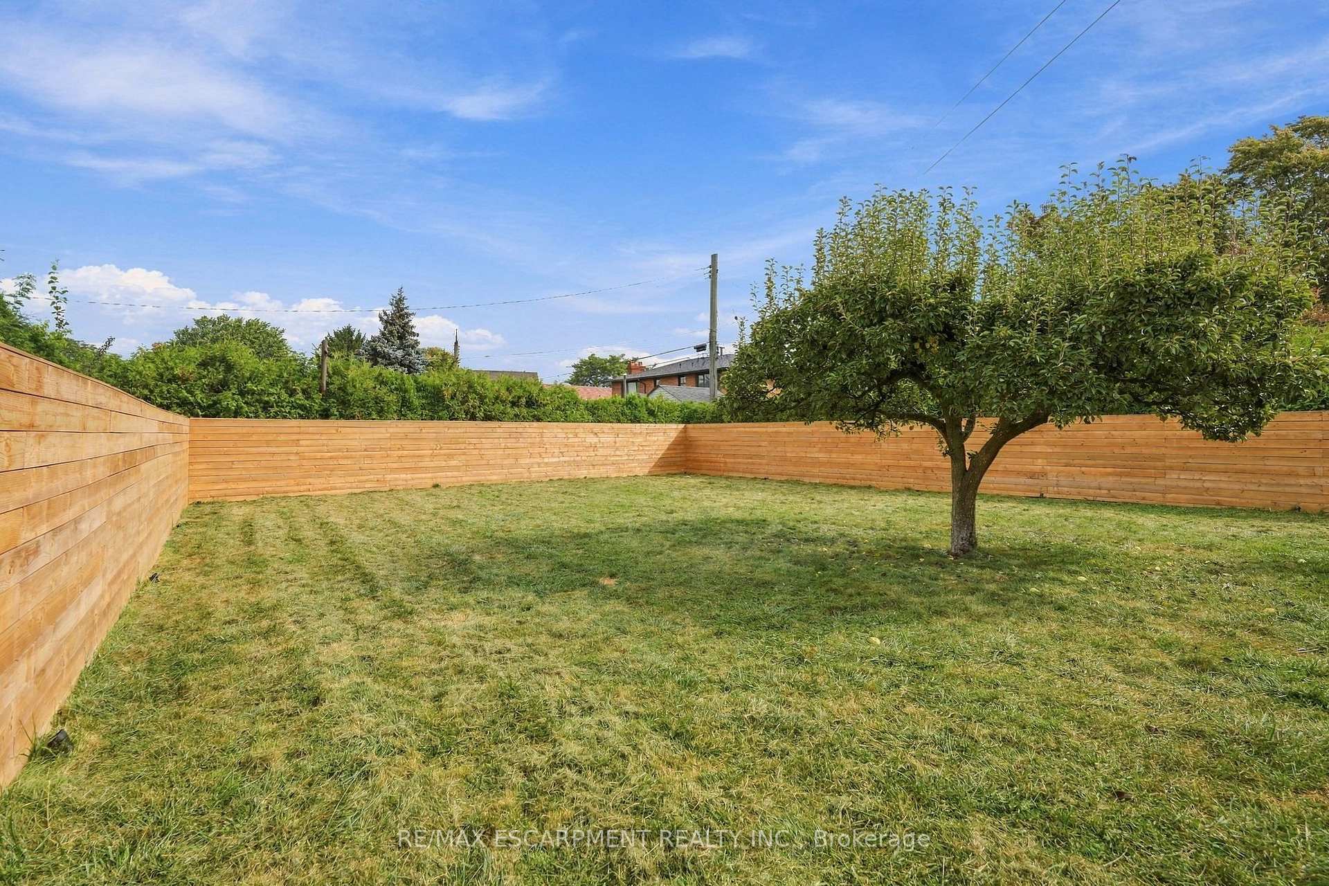 Photo 44 of 9 Donlea Drive, Hamilton, Sherwood — HOMEH