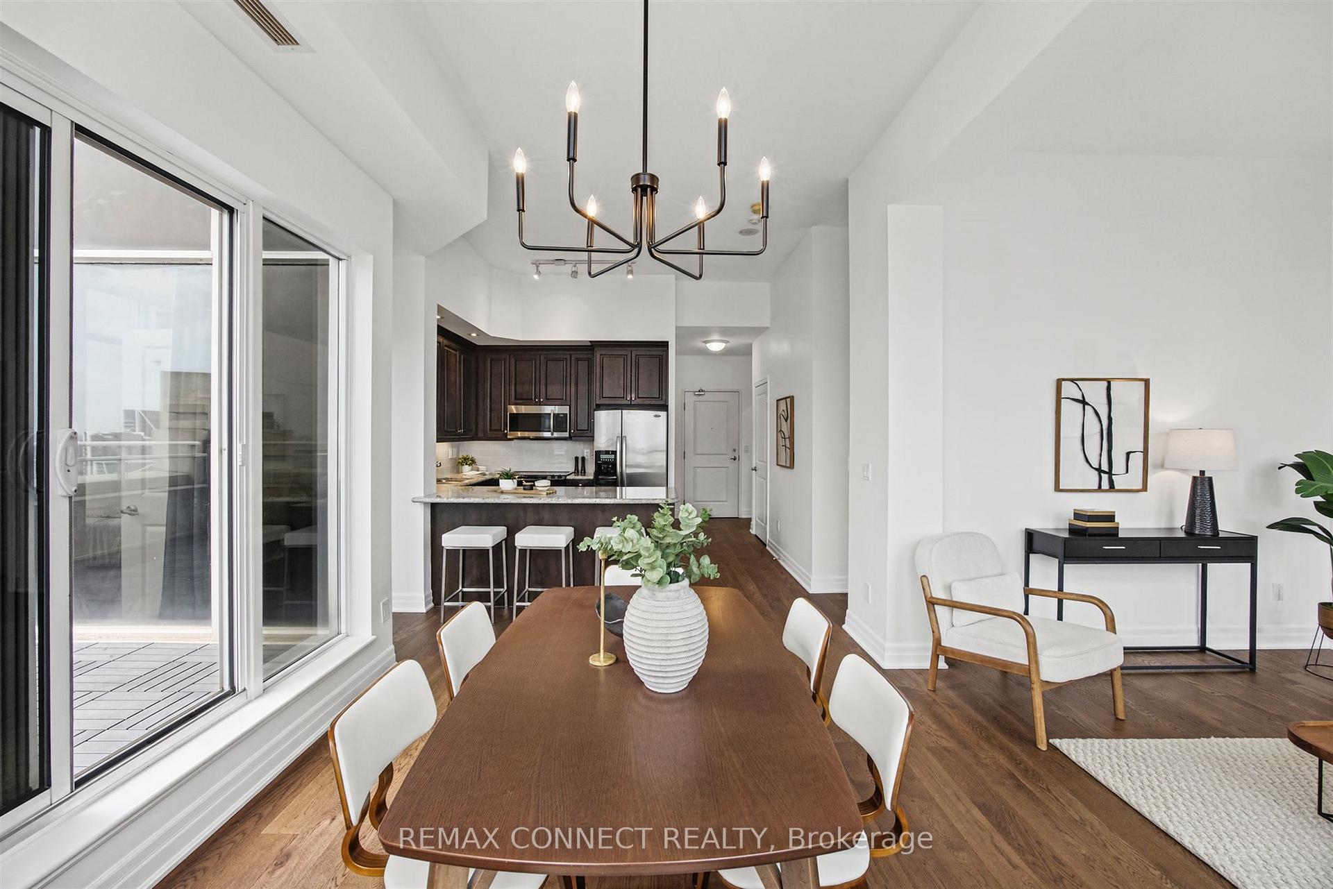 Photo 10 of Unit PH1, 628 Fleet Street, Toronto, Niagara — HOMEH