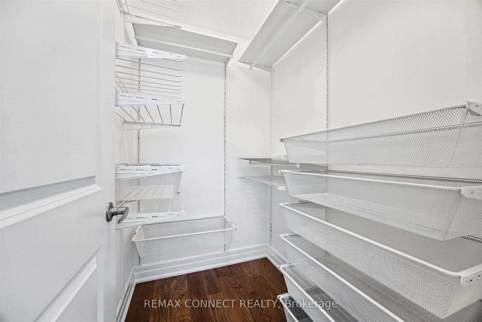 Photo 18 of Unit PH1, 628 Fleet Street, Toronto, Niagara — HOMEH