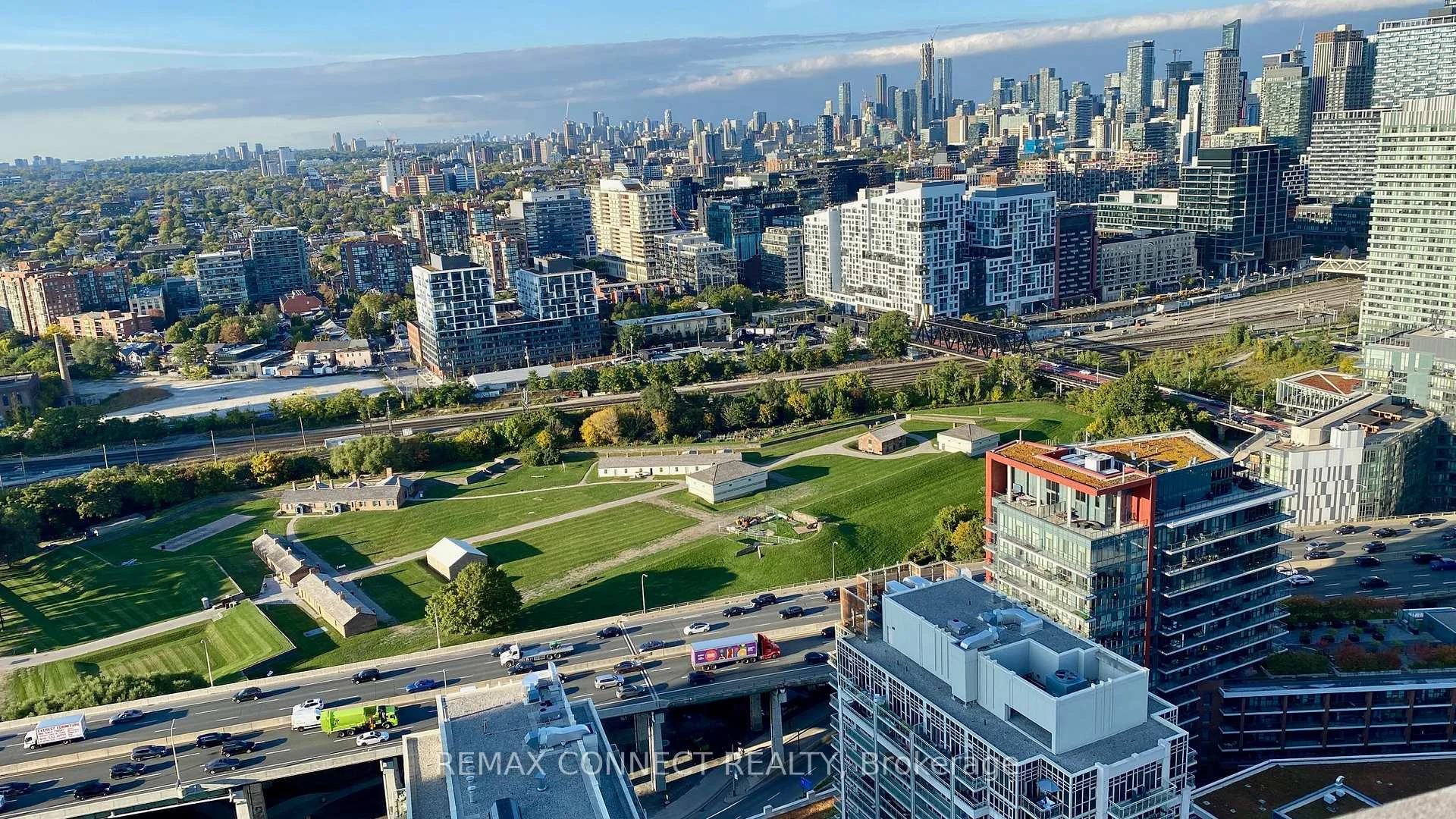 Photo 51 of Unit PH1, 628 Fleet Street, Toronto, Niagara — HOMEH