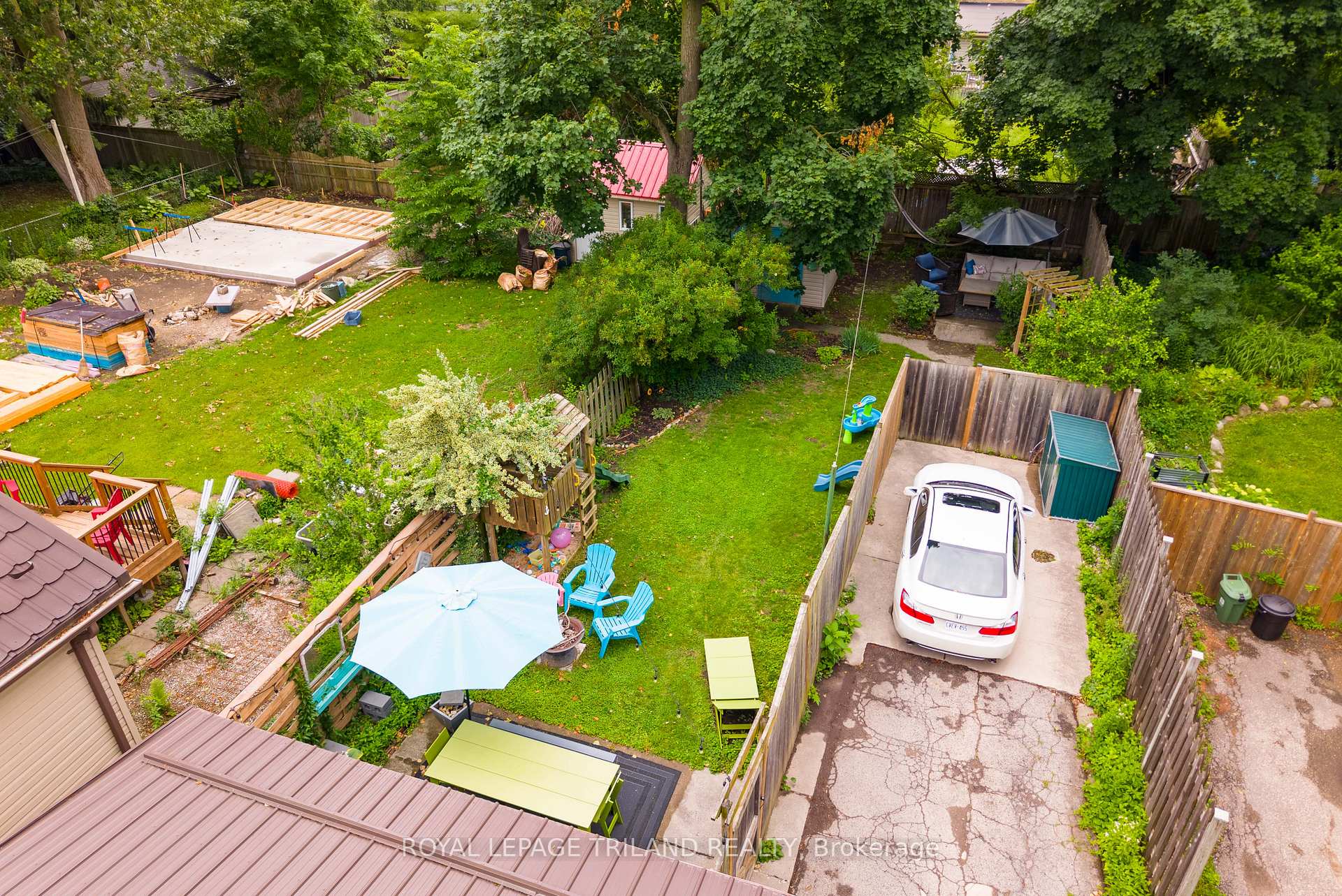 Photo 26 of 946 Dufferin Avenue, London, East G — HOMEH