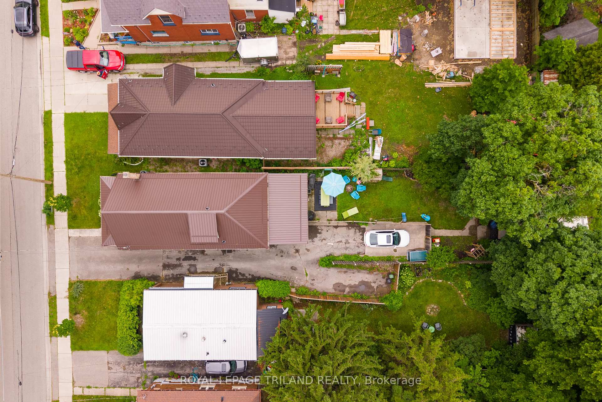 Photo 35 of 946 Dufferin Avenue, London, East G — HOMEH
