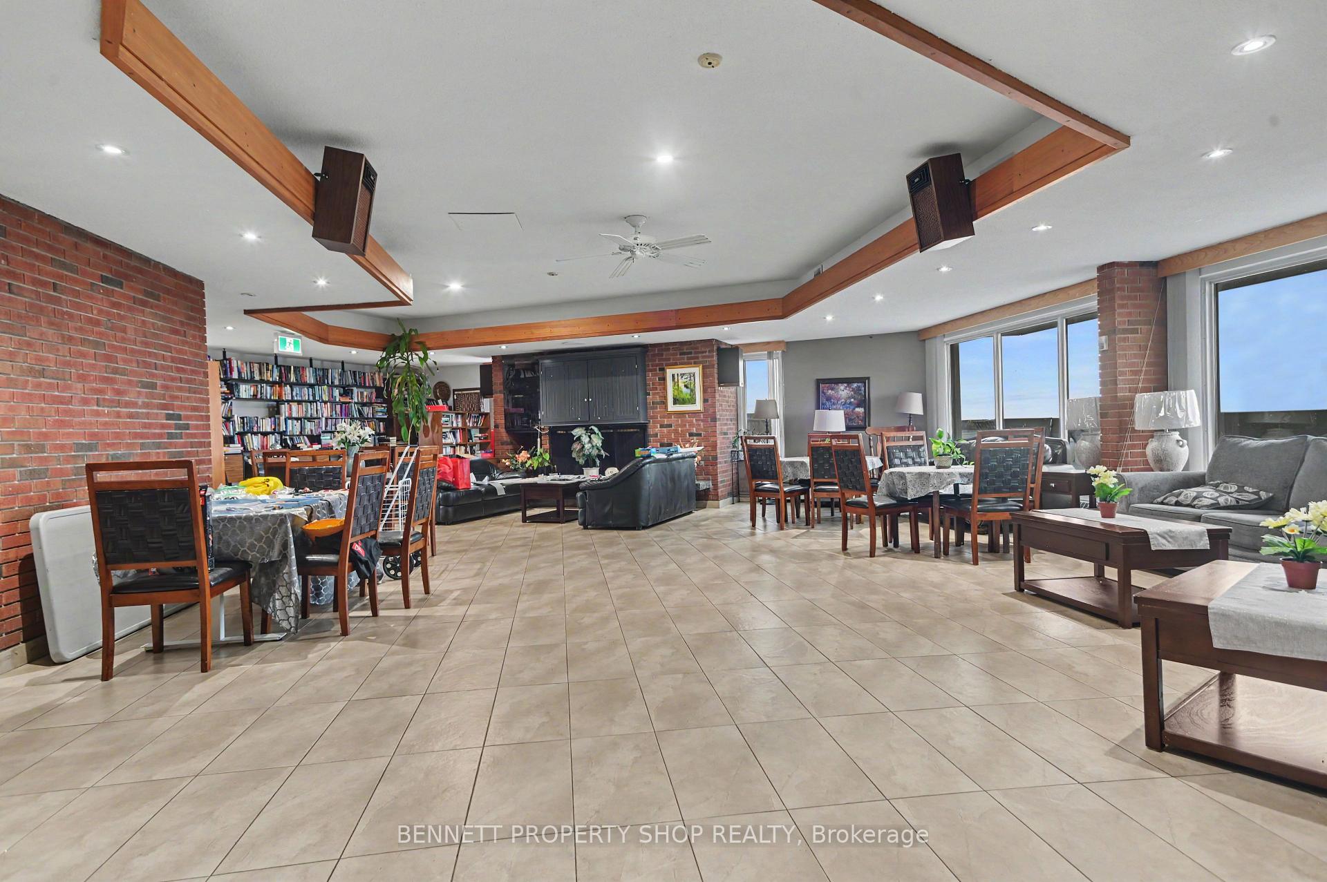 Photo 11 of Unit 1217, 20 Chesterton Drive, Ottawa, Borden Farm/Stewart Farm/Carleton Heights/Parkwood Hills — HOMEH