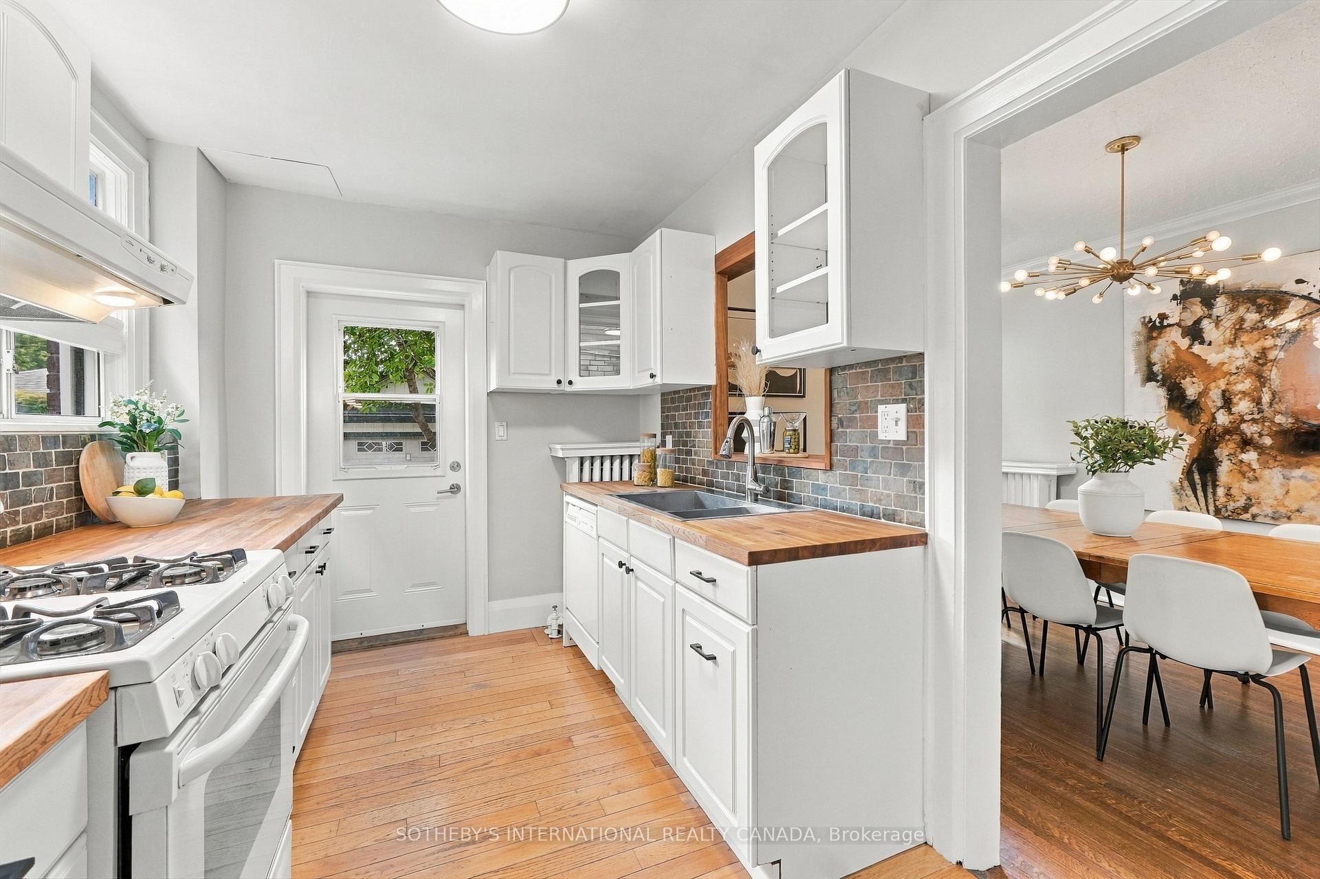 Photo 10 of 21 Sylvan Avenue, Toronto, Dufferin Grove — HOMEH