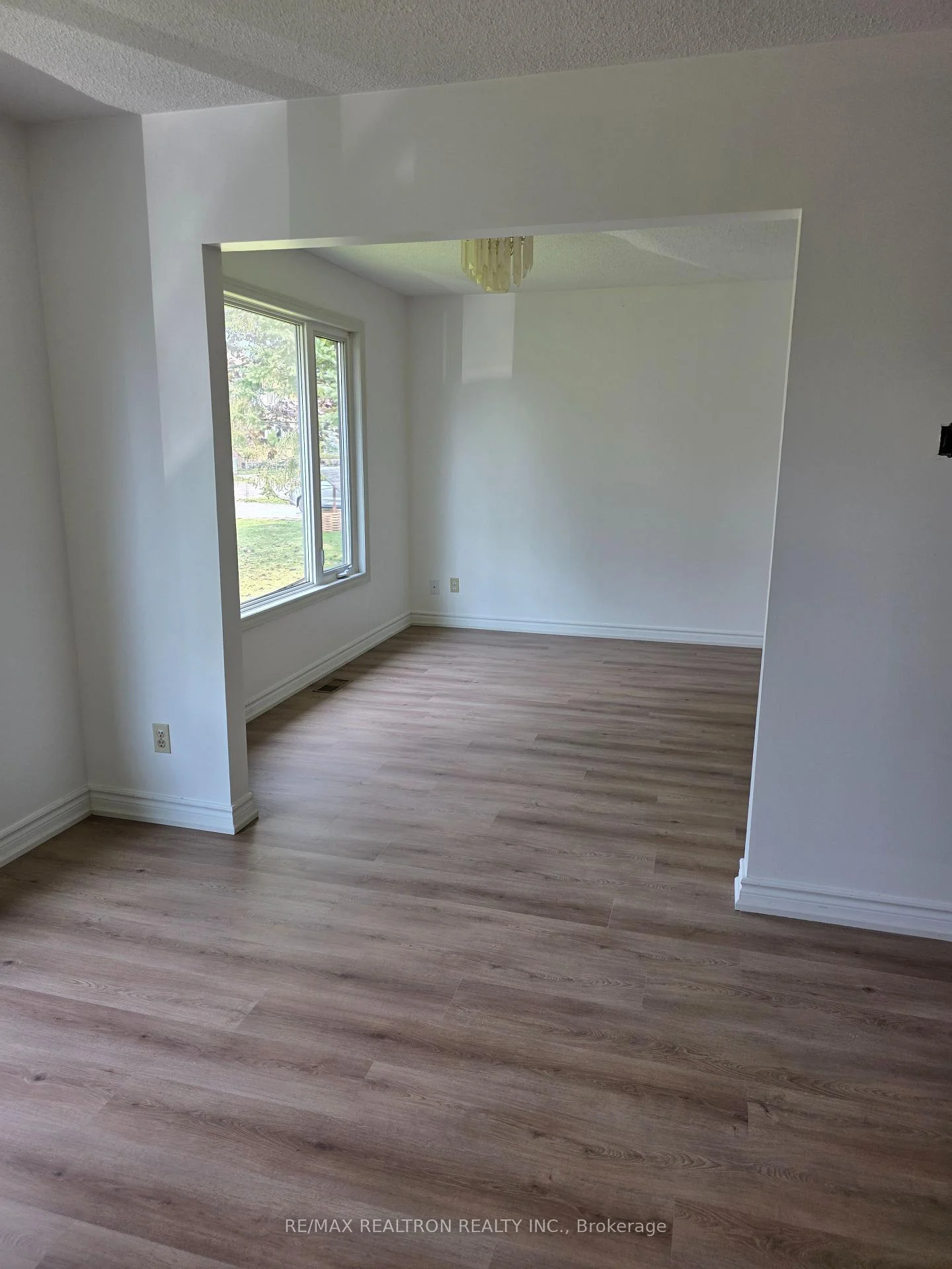 Photo 6 of 2287 Sandy Trail, Innisfil, Alcona — HOMEH