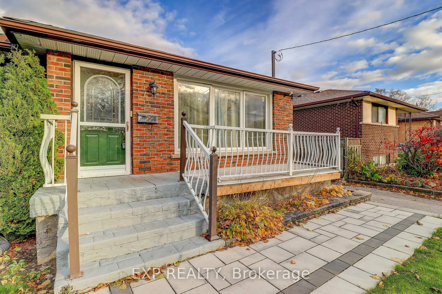 Photo 2 of 297 Linden Street, Oshawa, Donevan — HOMEH