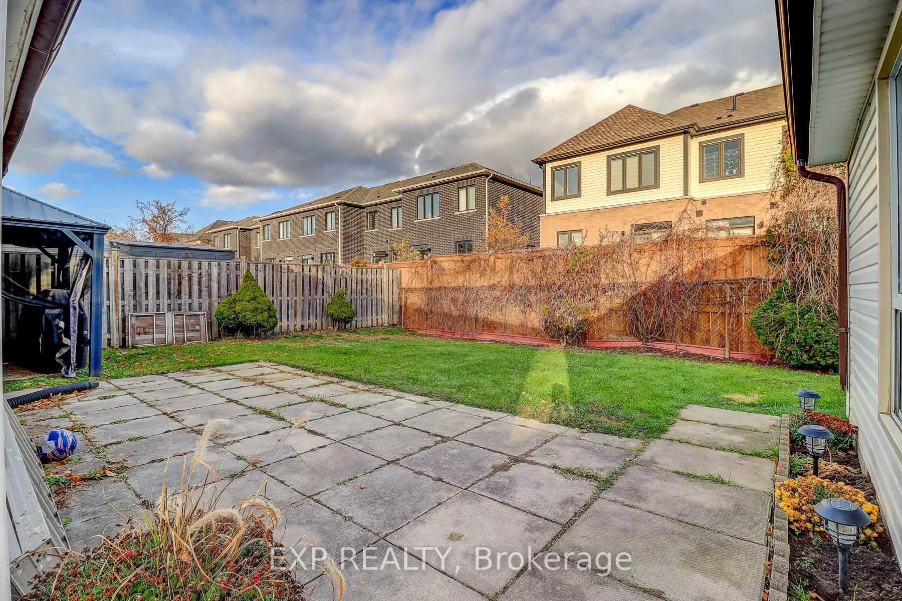 Photo 57 of 297 Linden Street, Oshawa, Donevan — HOMEH