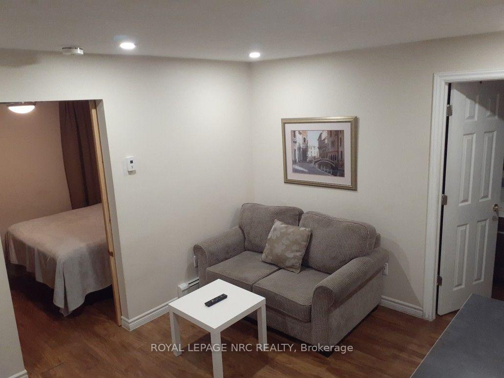 Photo 10 of 375 Glendale Avenue, St. Catharines, Secord Woods — HOMEH