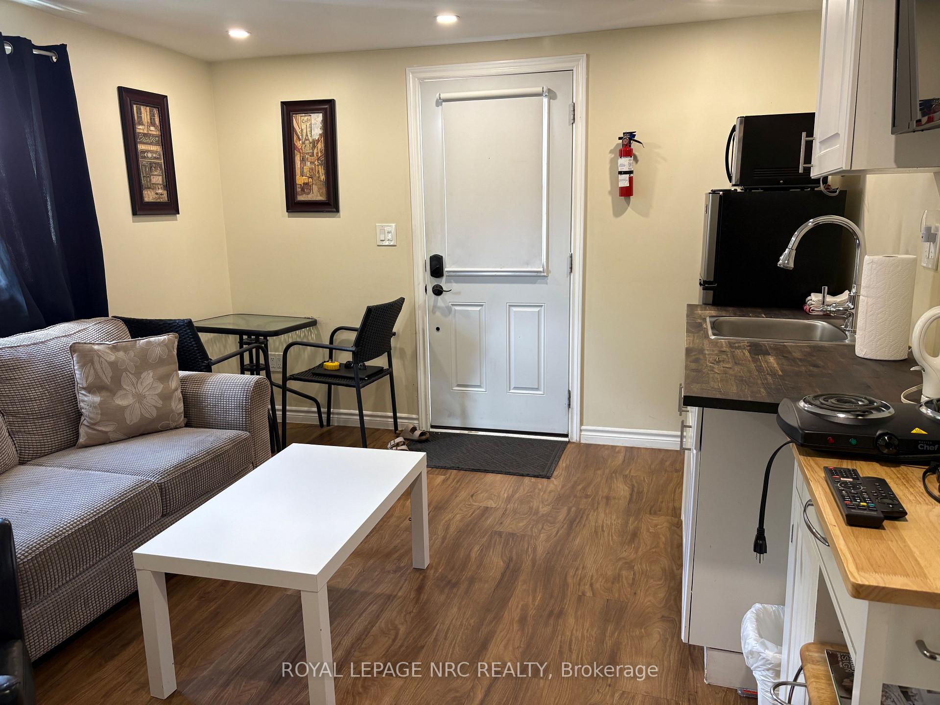 Photo 14 of 375 Glendale Avenue, St. Catharines, Secord Woods — HOMEH
