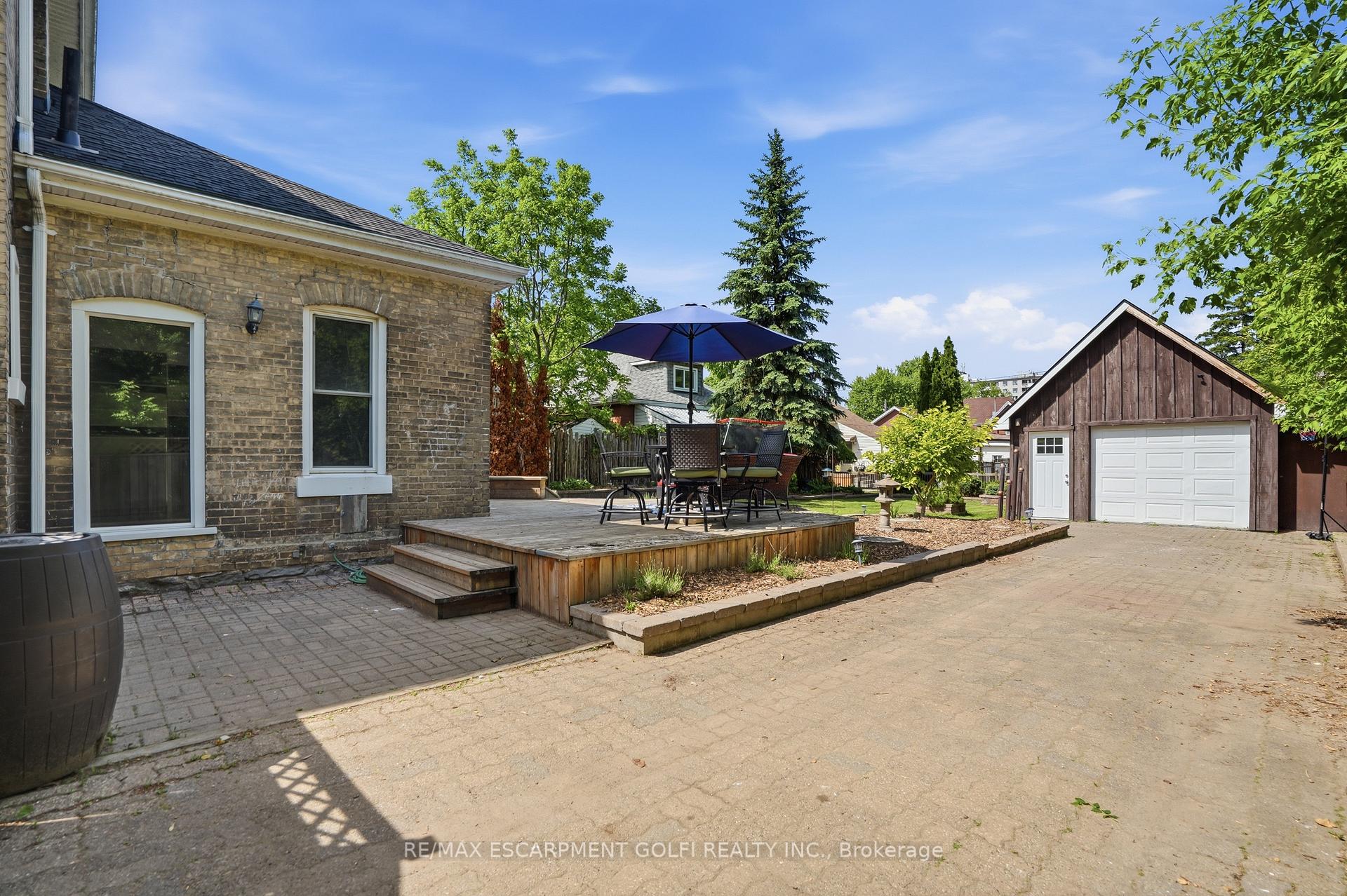 Photo 16 of 86 Oak Street, Brantford, Old West Brant — HOMEH